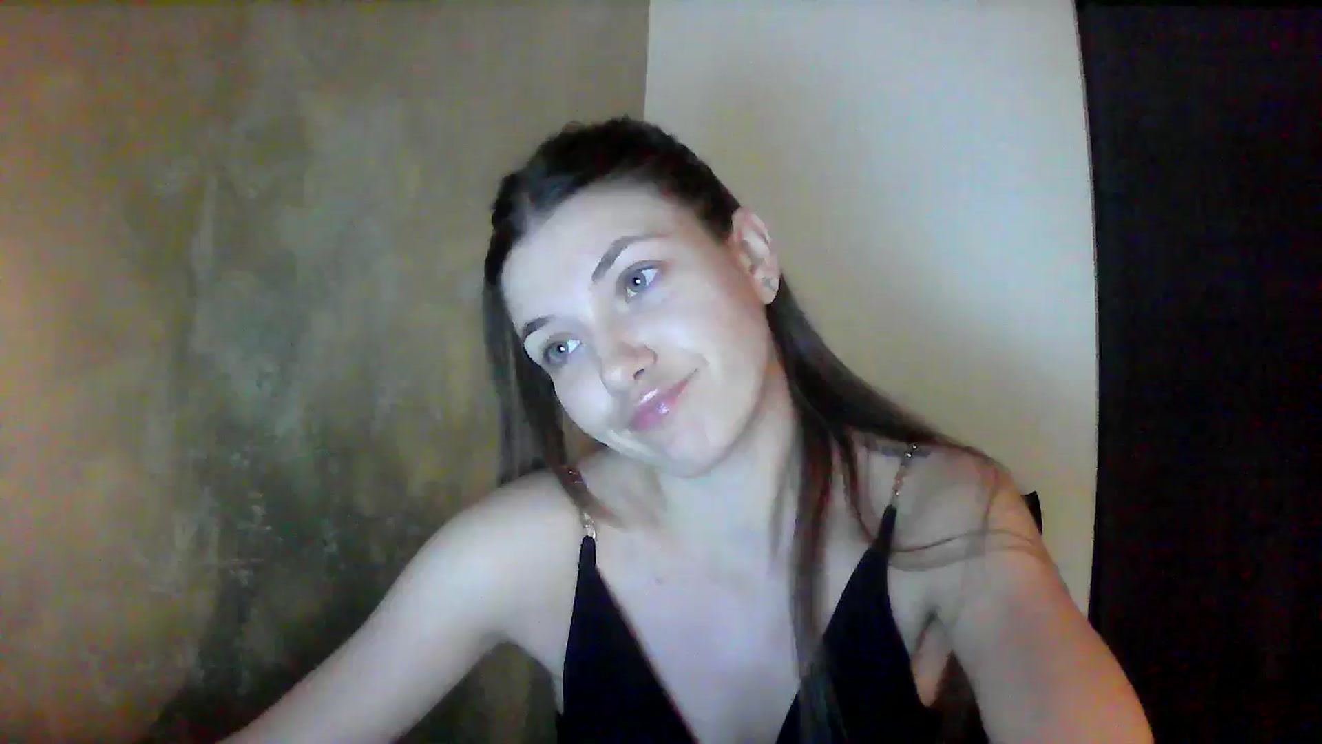 Gallery image thumbnail from GreenKittyy's myfreecams stream on, 09/10/2025, 24:50 image 12 of 20