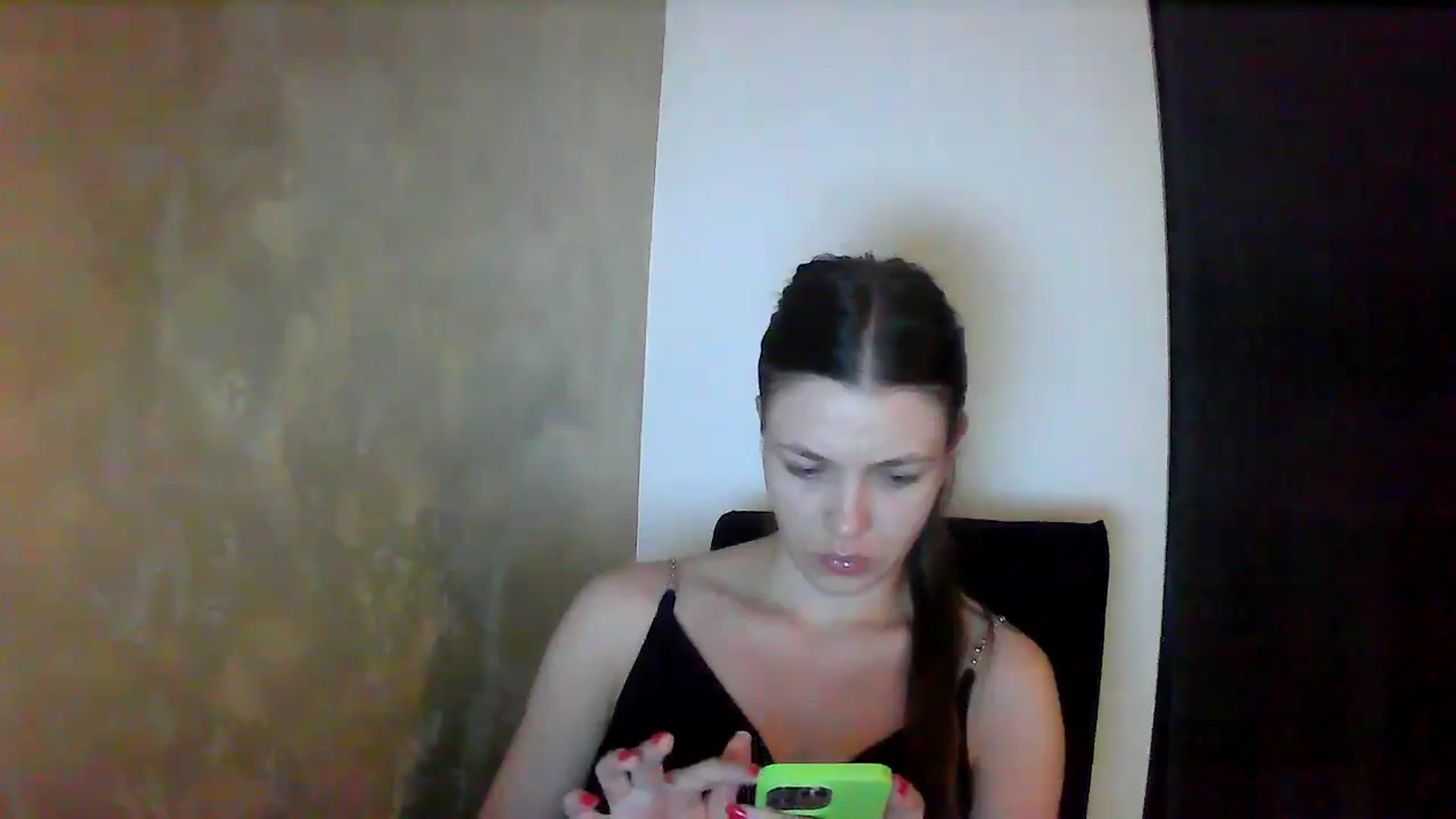Gallery image thumbnail from GreenKittyy's myfreecams stream on, 09/10/2025, 24:50 image 5 of 20