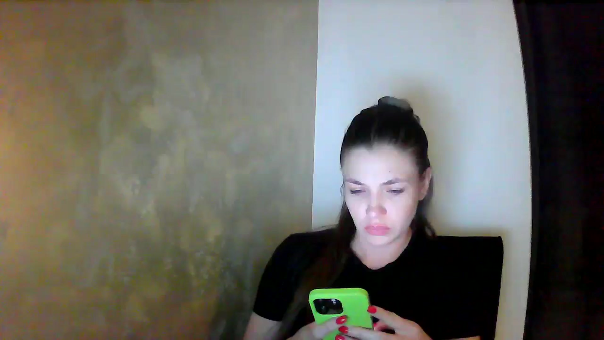 Gallery image thumbnail from GreenKittyy's myfreecams stream on, 09/19/2025, 01:26 image 16 of 20