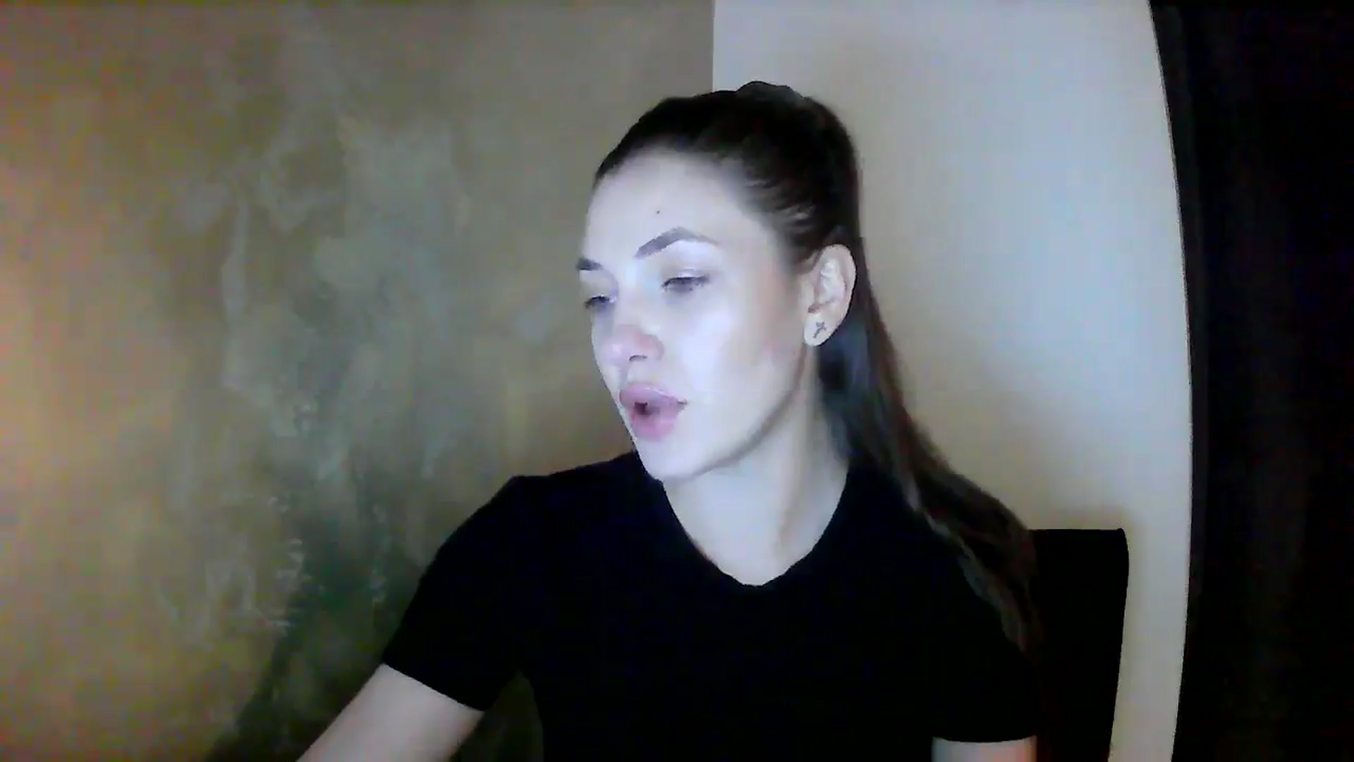 Gallery image thumbnail from GreenKittyy's myfreecams stream on, 09/19/2025, 01:26 image 5 of 20