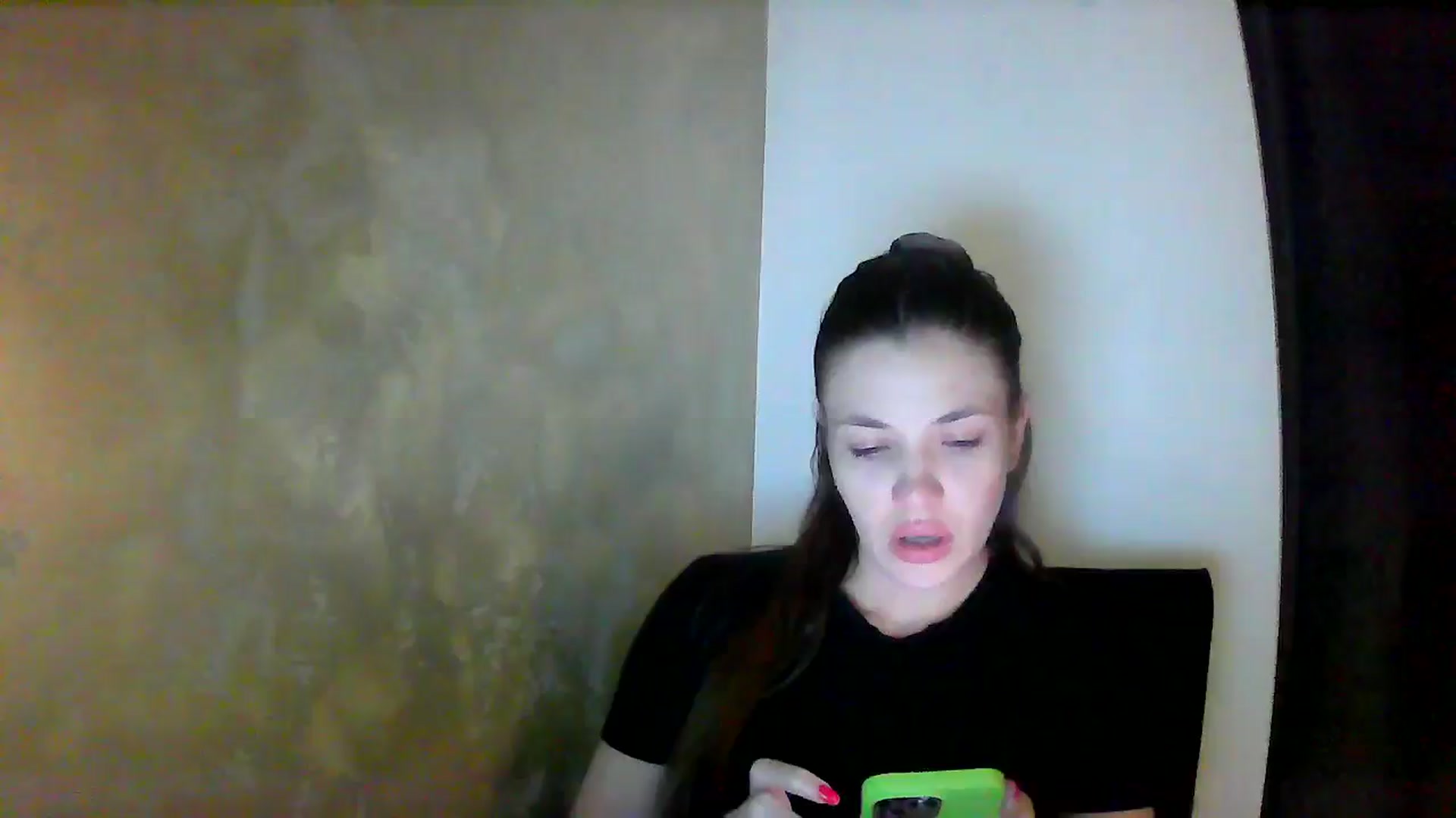 Gallery image thumbnail from GreenKittyy's myfreecams stream on, 09/19/2025, 01:26 image 14 of 20