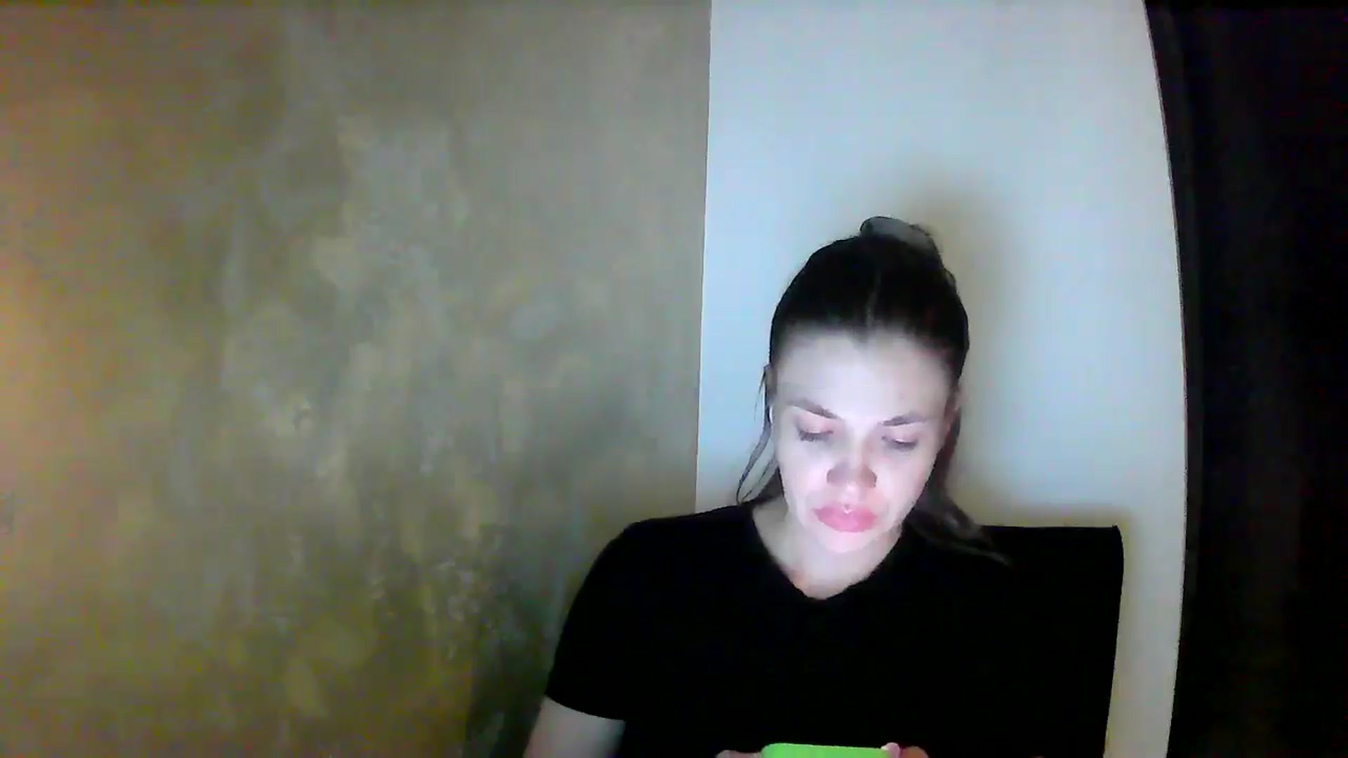 Gallery image thumbnail from GreenKittyy's myfreecams stream on, 09/19/2025, 01:26 image 9 of 20