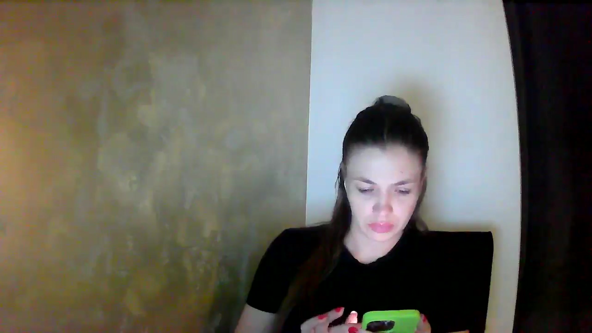Gallery image thumbnail from GreenKittyy's myfreecams stream on, 09/19/2025, 01:26 image 17 of 20