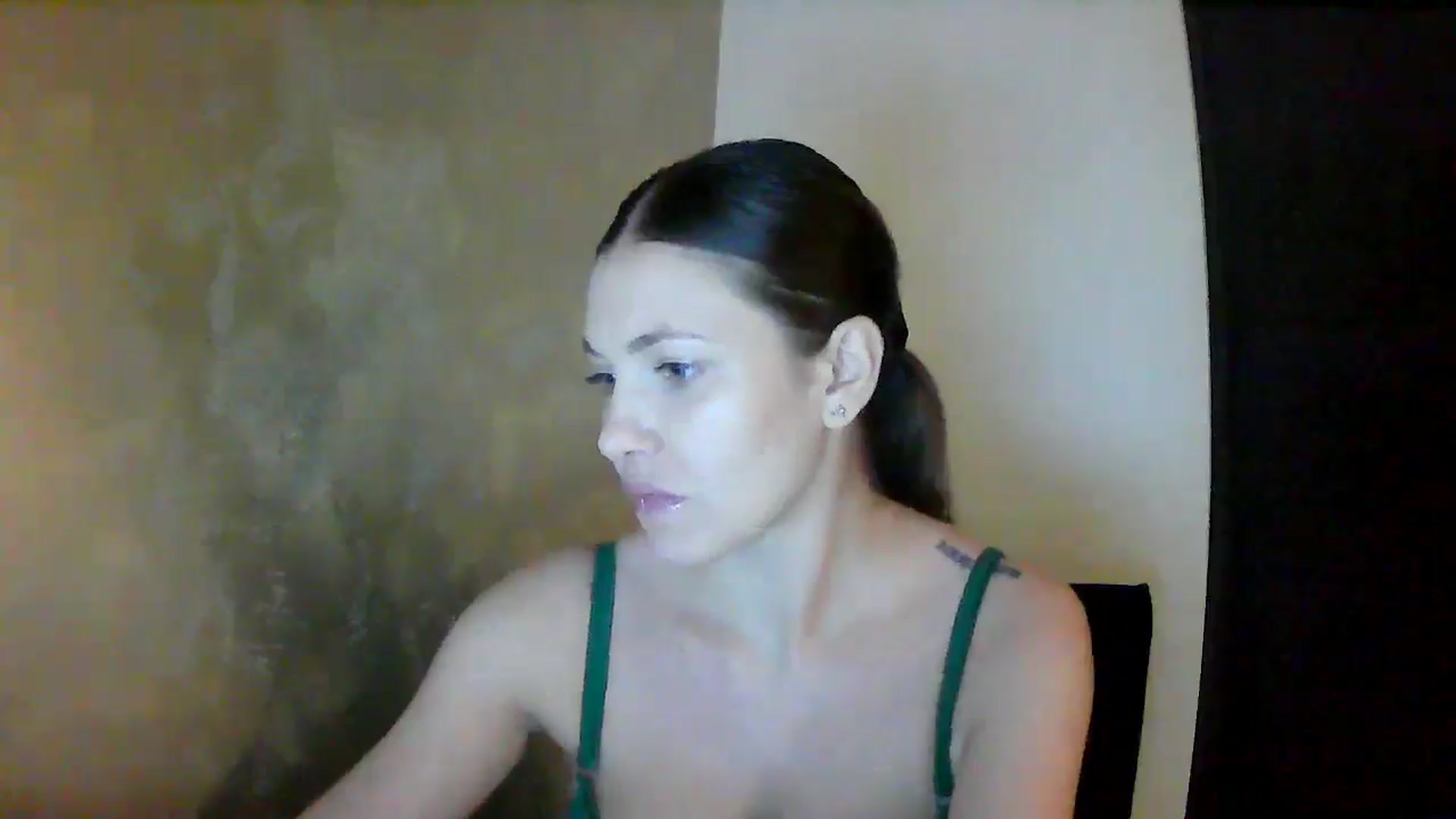 Gallery image thumbnail from GreenKittyy's myfreecams stream on, 09/22/2025, 24:44 image 9 of 20