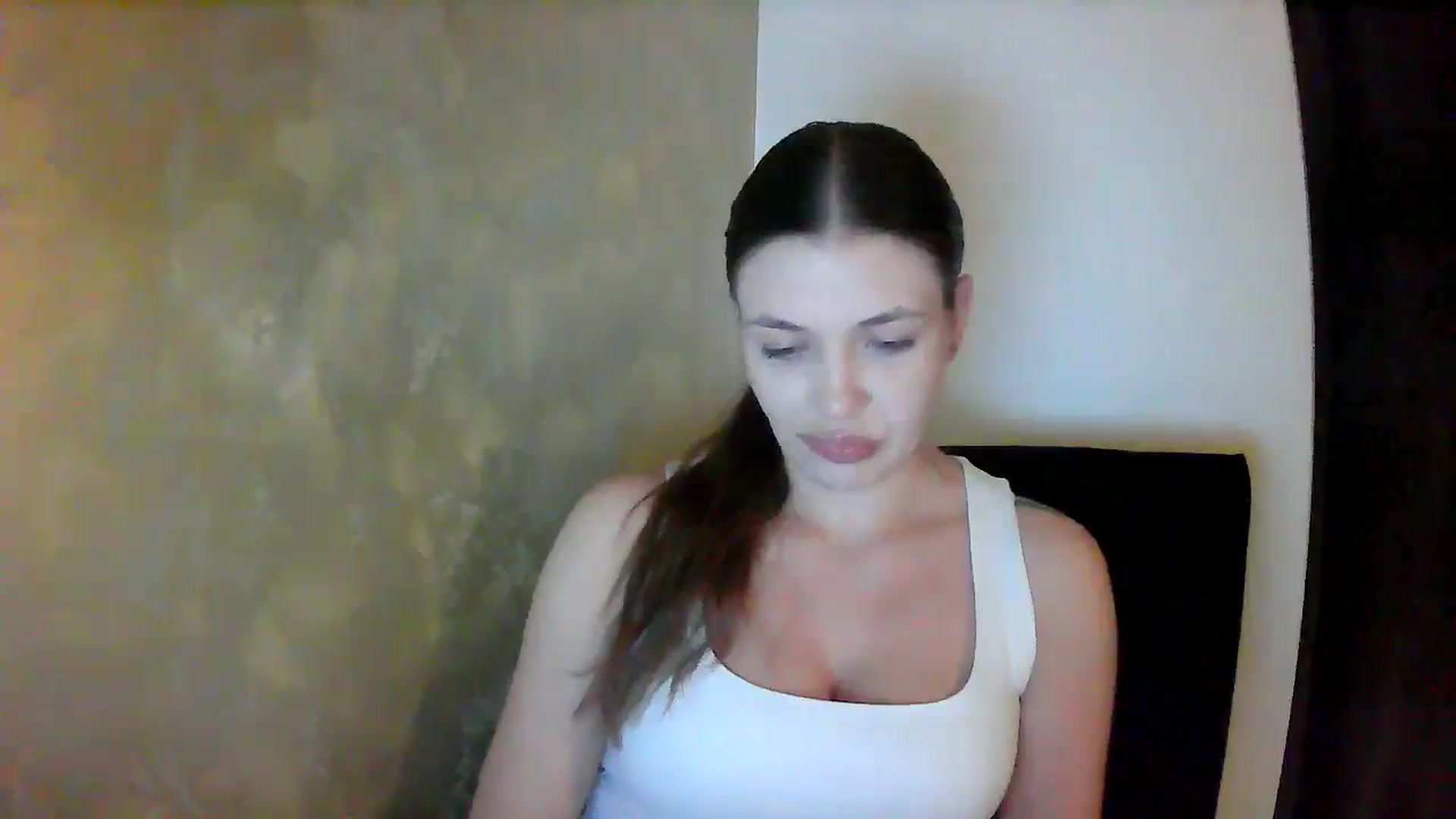Gallery image thumbnail from GreenKittyy's myfreecams stream on, 09/23/2025, 24:59 image 13 of 20