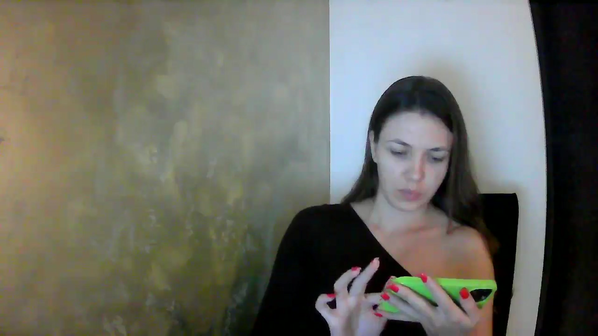 Gallery image thumbnail from GreenKittyy's myfreecams stream on, 09/24/2025, 01:31 image 19 of 20