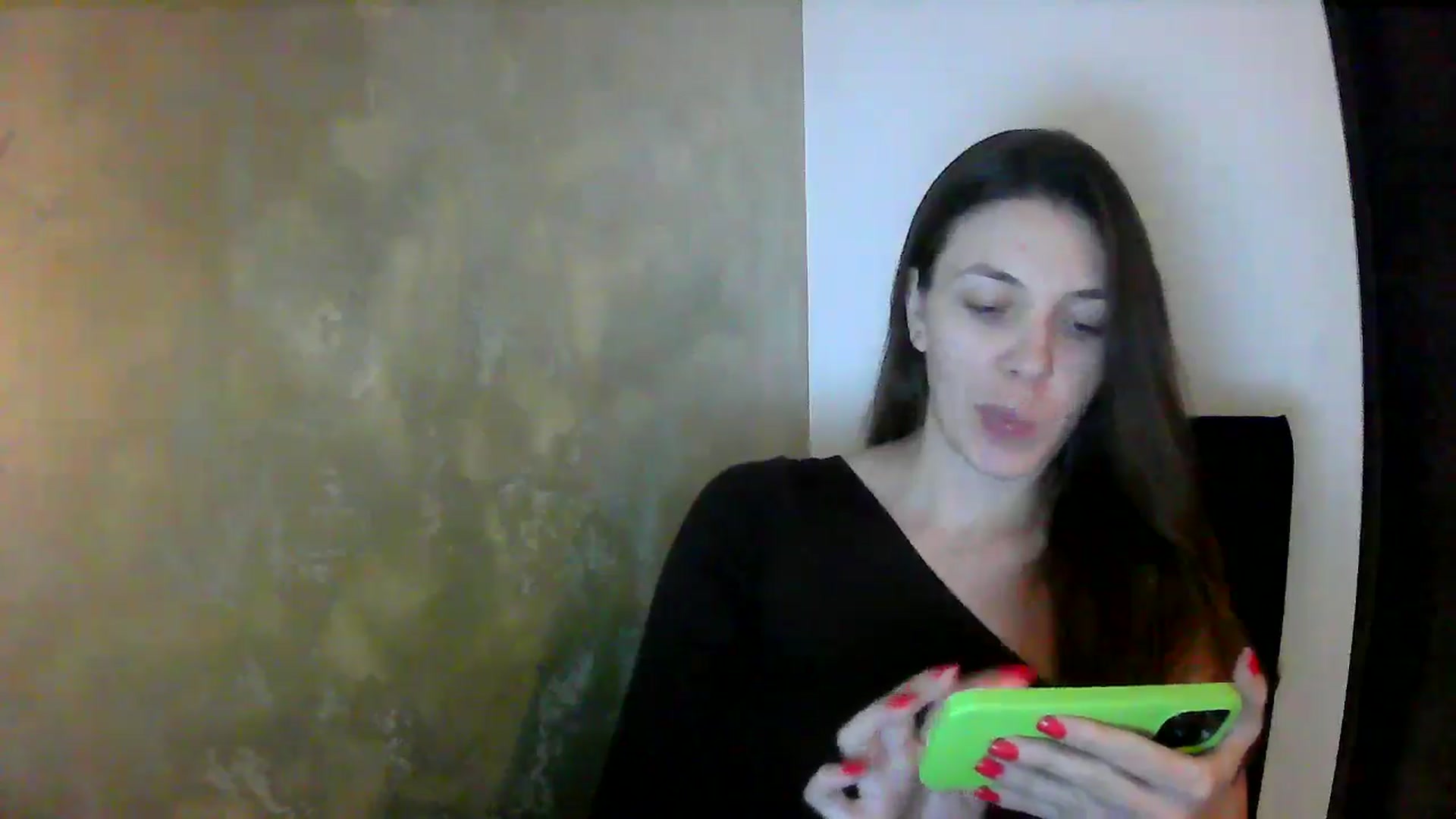 Gallery image thumbnail from GreenKittyy's myfreecams stream on, 09/24/2025, 01:31 image 3 of 20