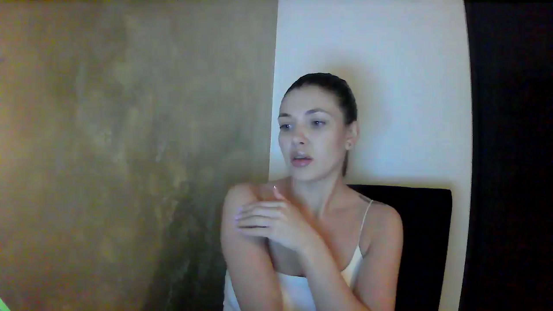 Gallery image thumbnail from GreenKittyy's myfreecams stream on, 09/26/2025, 24:22 image 1 of 20