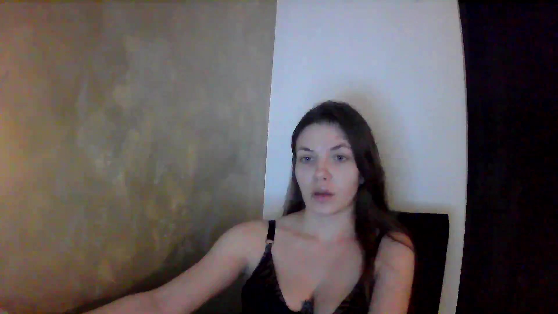 Gallery image thumbnail from GreenKittyy's myfreecams stream on, 09/30/2025, 02:54 image 12 of 20