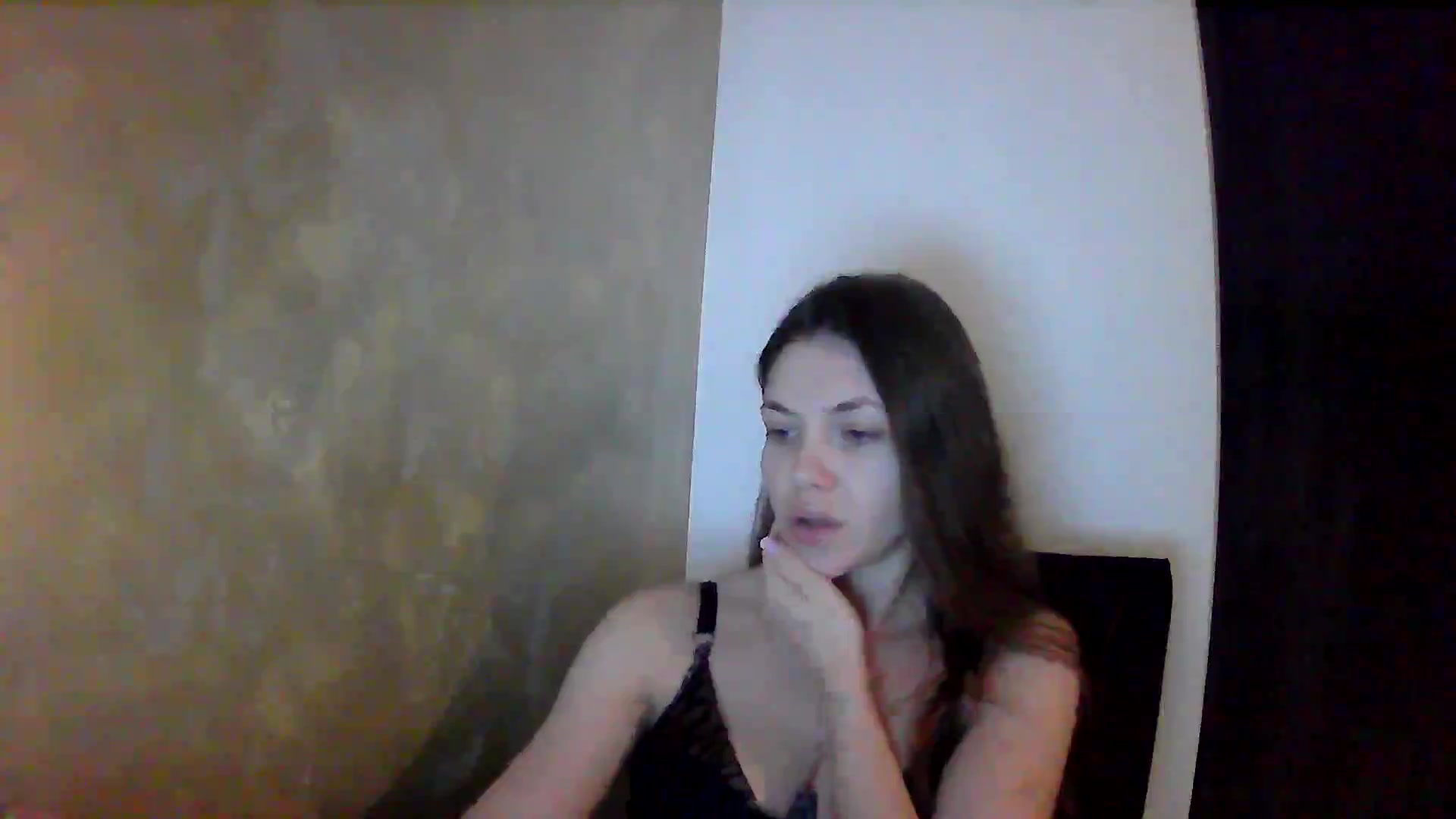 Gallery image thumbnail from GreenKittyy's myfreecams stream on, 09/30/2025, 02:54 image 13 of 20