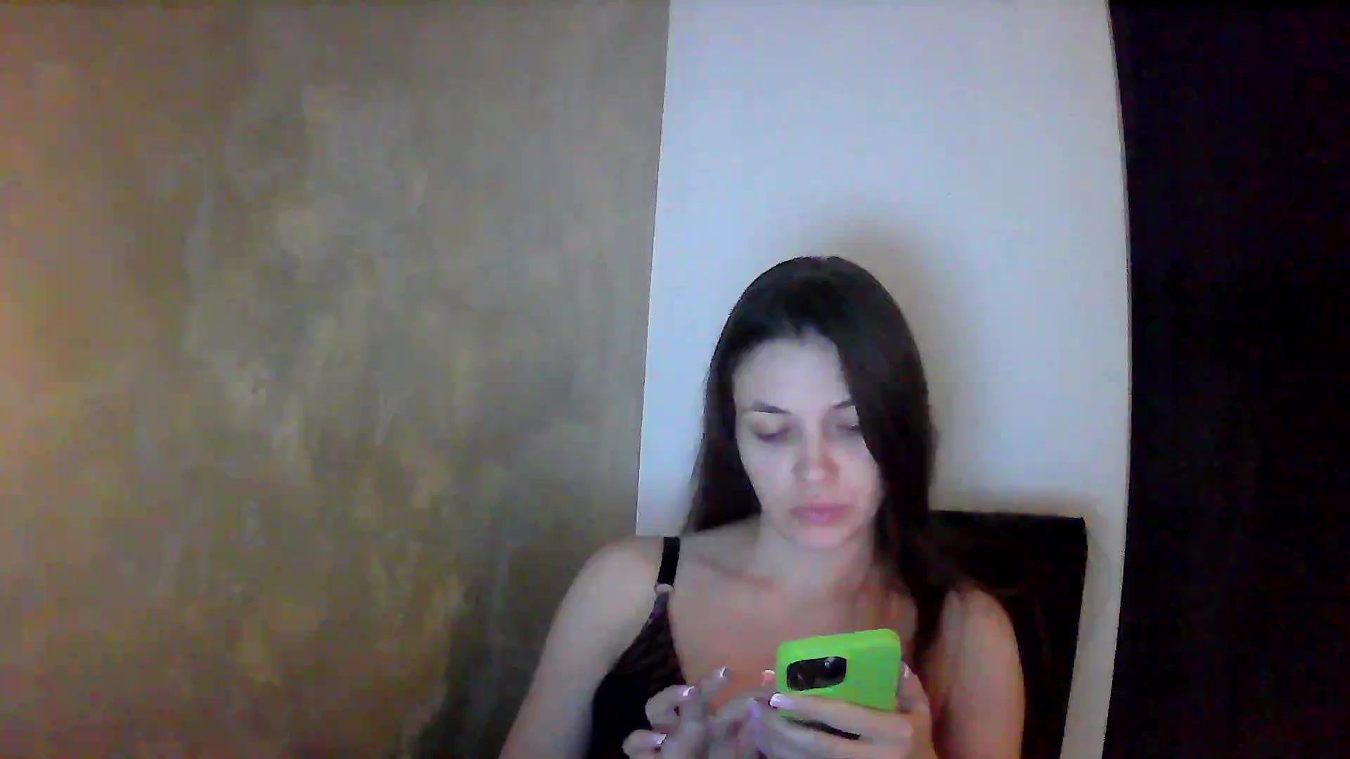 Gallery image thumbnail from GreenKittyy's myfreecams stream on, 09/30/2025, 02:54 image 15 of 20