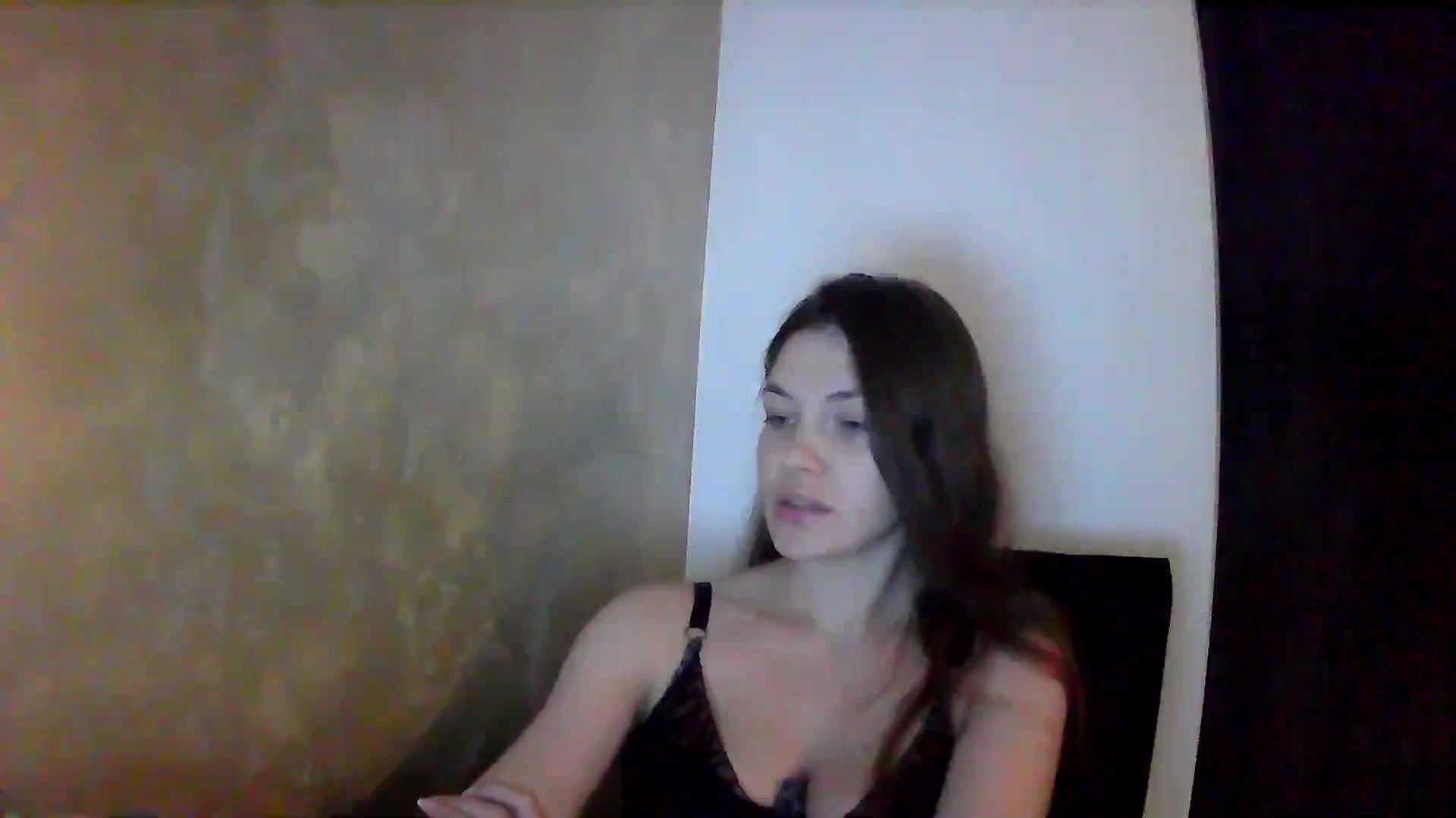Gallery image thumbnail from GreenKittyy's myfreecams stream on, 09/30/2025, 02:54 image 14 of 20