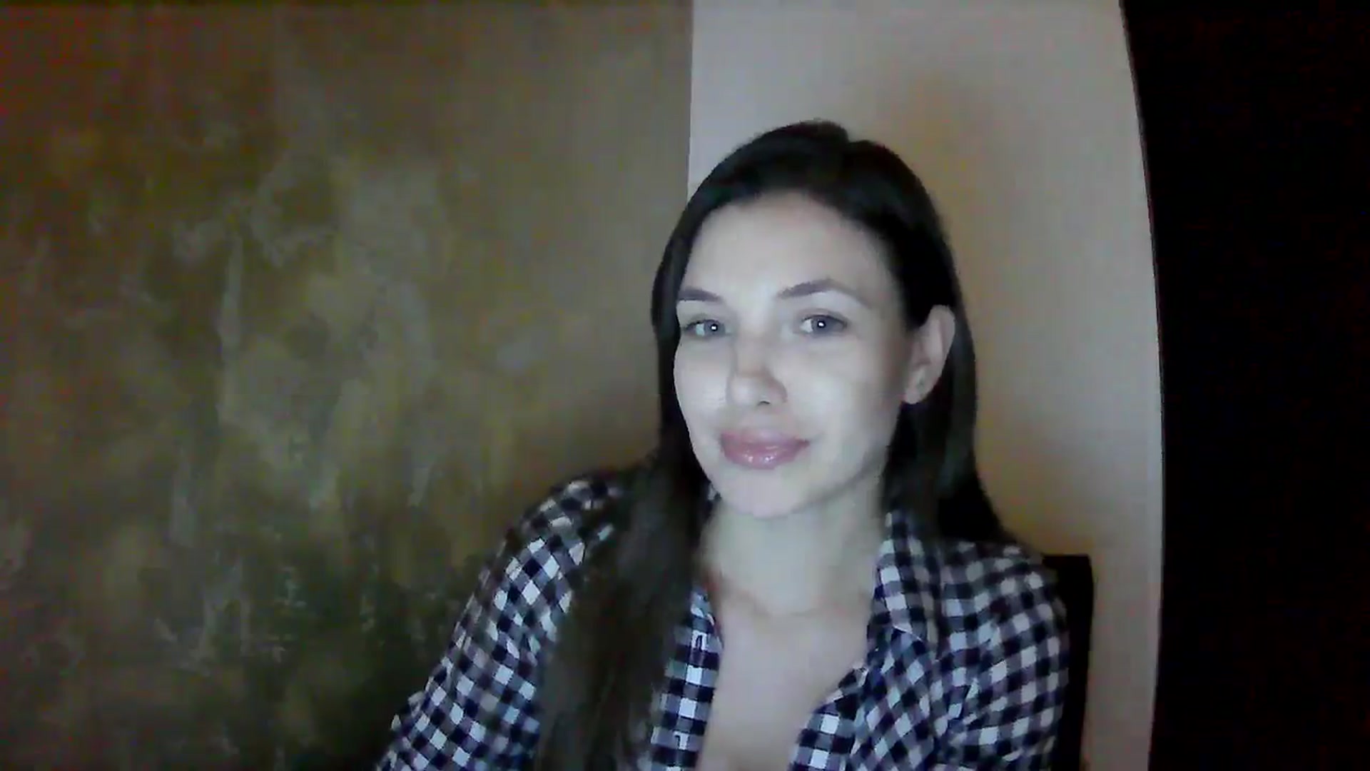 Gallery image thumbnail from GreenKittyy's myfreecams stream on, 10/07/2025, 24:02 image 10 of 20