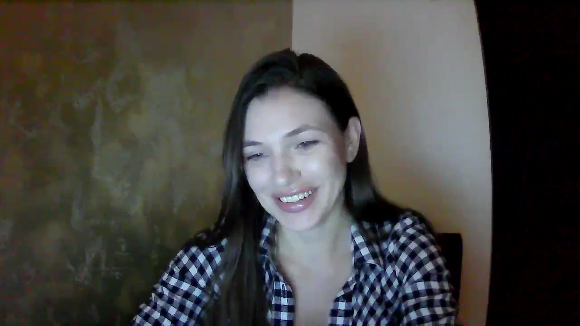 Gallery image thumbnail from GreenKittyy's myfreecams stream on, 10/07/2025, 24:02 image 3 of 20