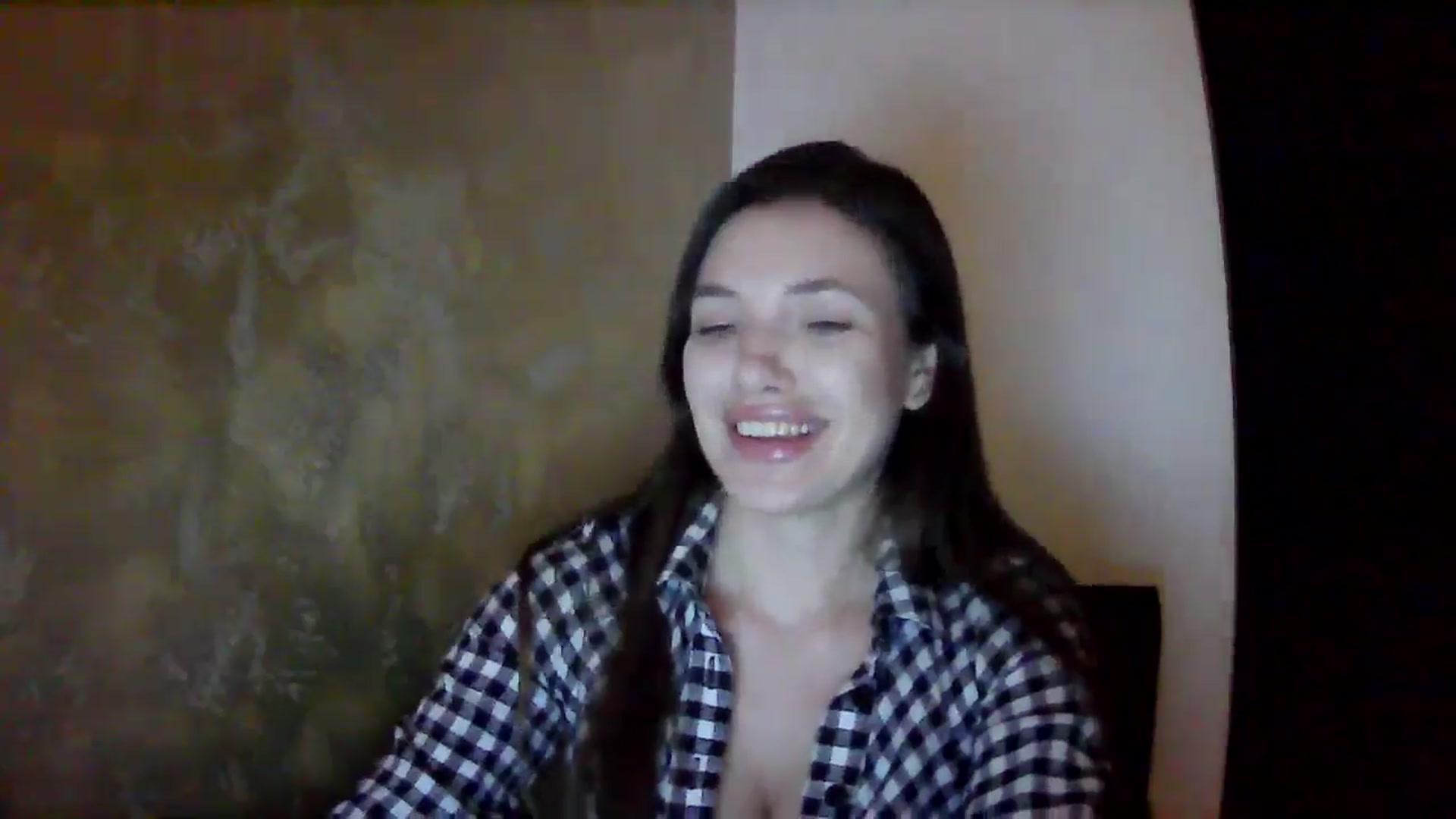Gallery image thumbnail from GreenKittyy's myfreecams stream on, 10/07/2025, 24:02 image 18 of 20