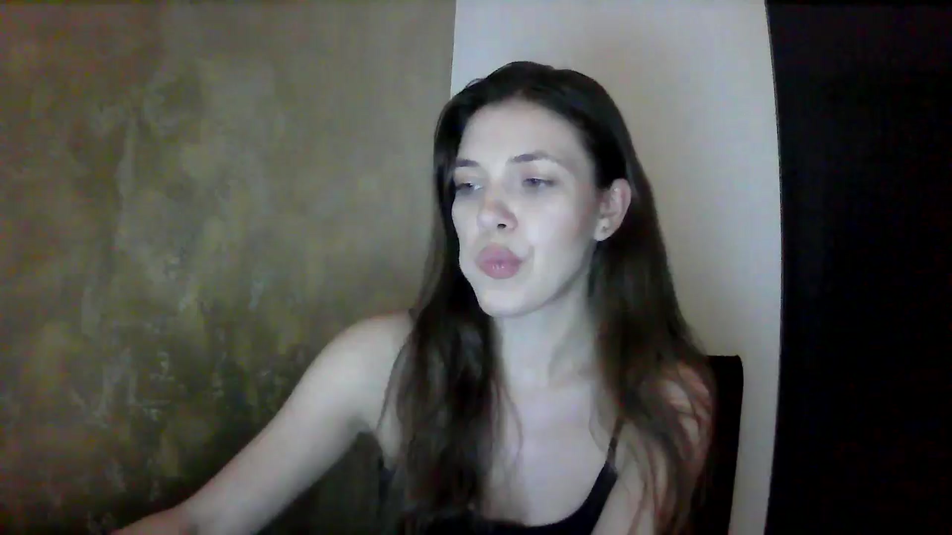 Gallery image thumbnail from GreenKittyy's myfreecams stream on, 10/11/2025, 01:33 image 4 of 20