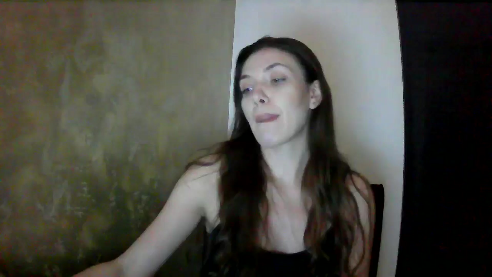 Gallery image thumbnail from GreenKittyy's myfreecams stream on, 10/11/2025, 01:33 image 5 of 20