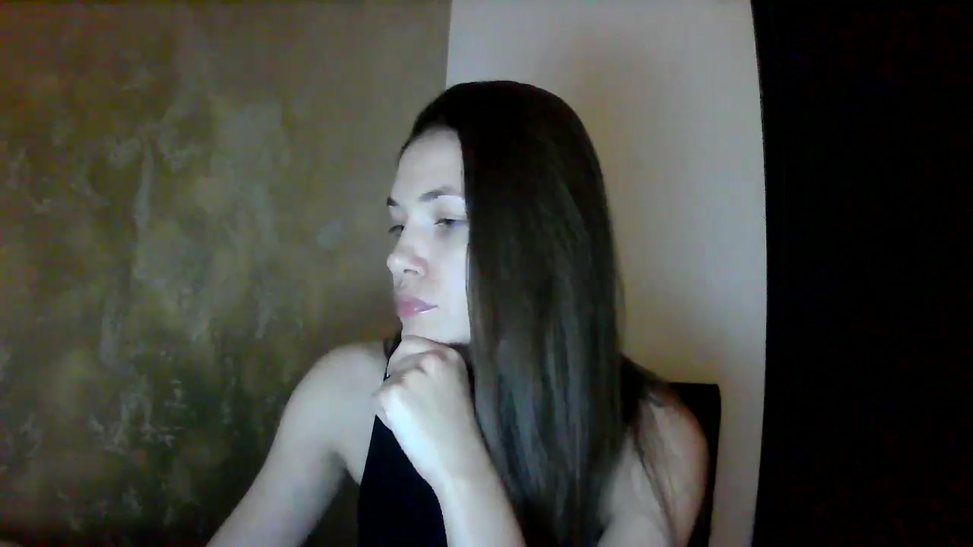 Gallery image thumbnail from GreenKittyy's myfreecams stream on, 10/14/2025, 24:15 image 10 of 20