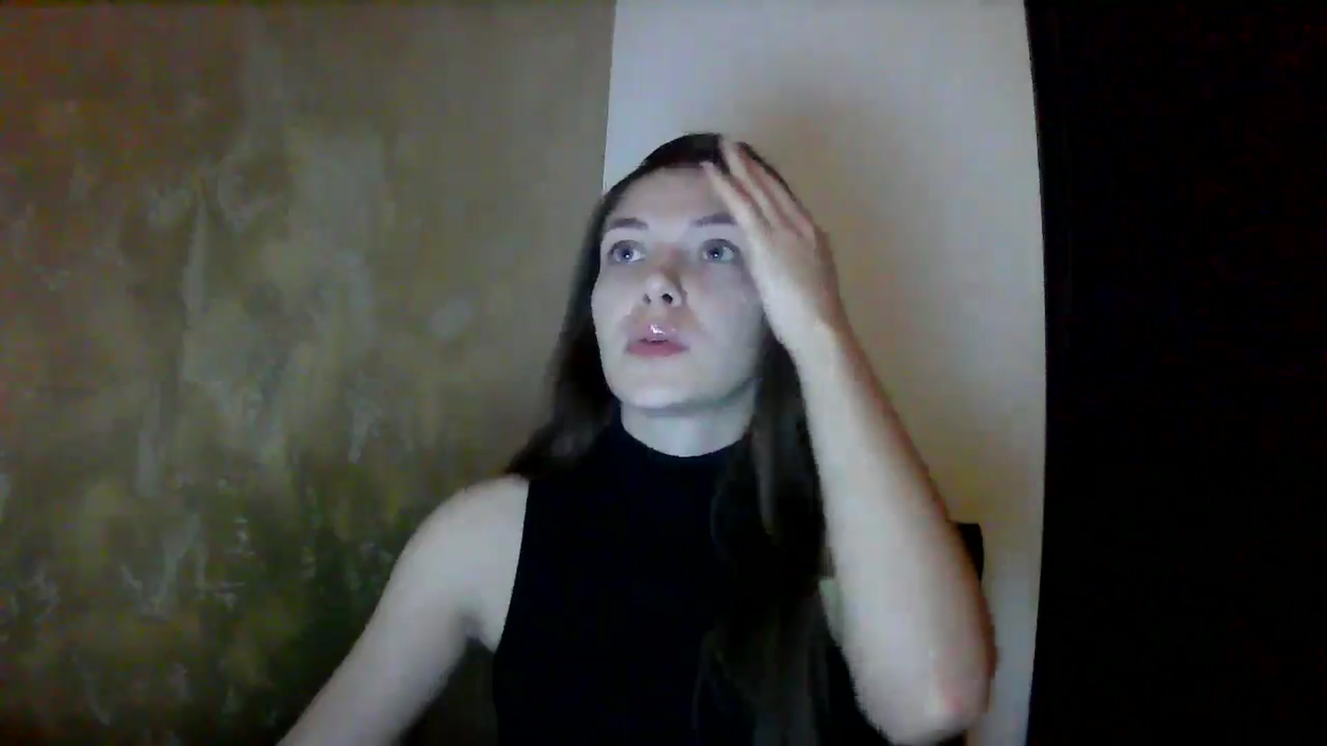 Gallery image thumbnail from GreenKittyy's myfreecams stream on, 10/14/2025, 24:15 image 17 of 20
