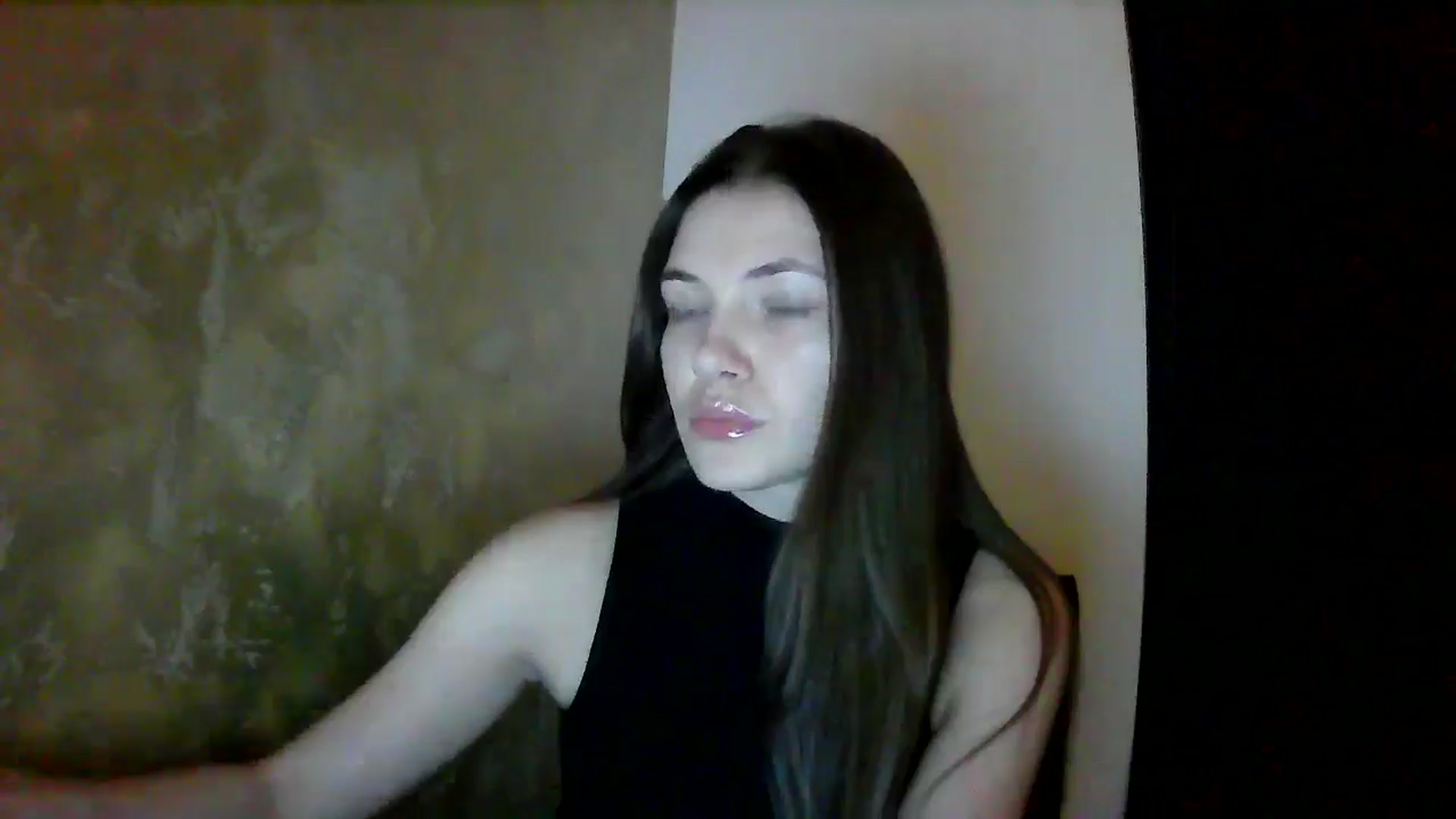 Gallery image thumbnail from GreenKittyy's myfreecams stream on, 10/14/2025, 24:15 image 2 of 20
