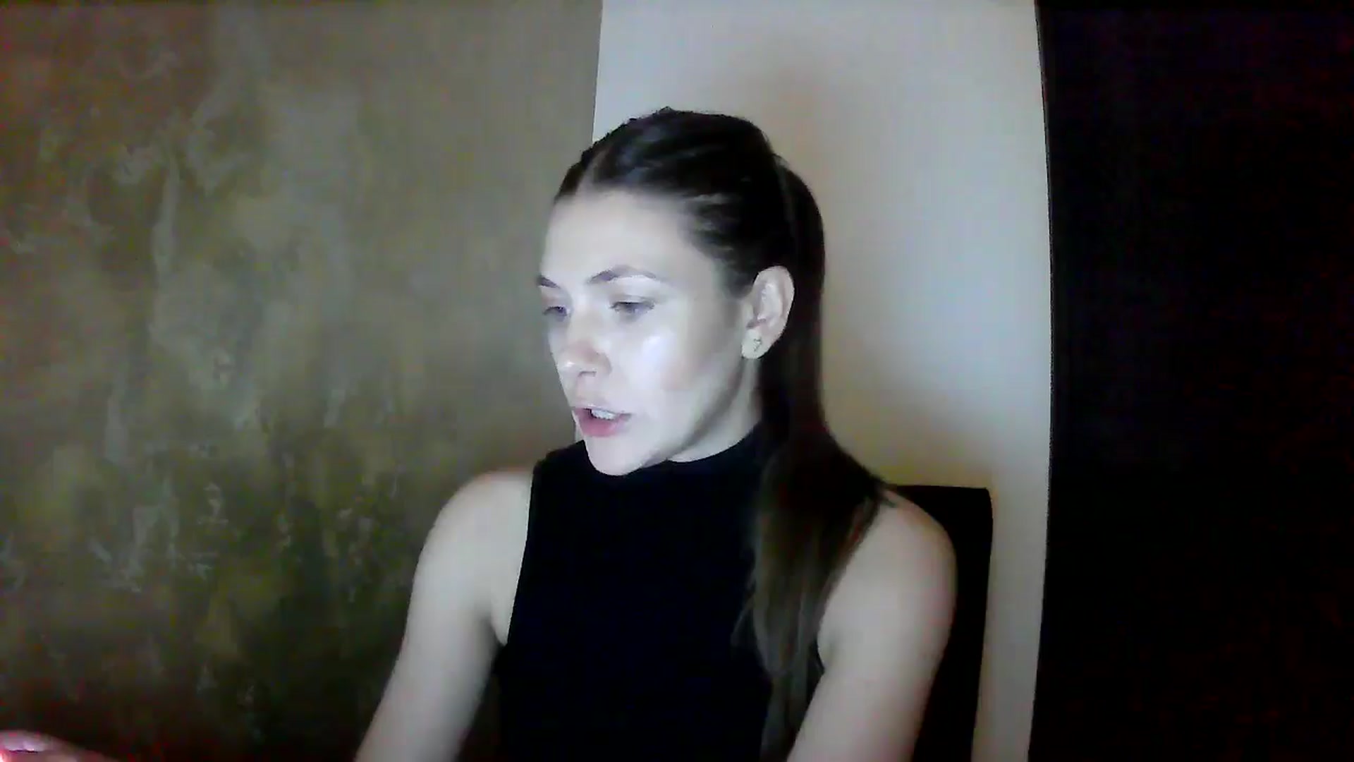 Gallery image thumbnail from GreenKittyy's myfreecams stream on, 10/15/2025, 02:19 image 10 of 20