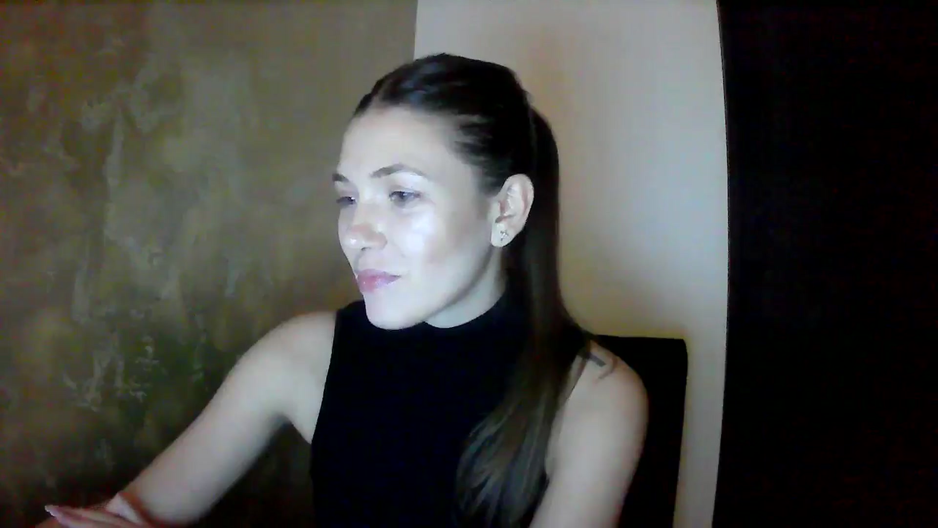 Gallery image thumbnail from GreenKittyy's myfreecams stream on, 10/15/2025, 02:19 image 6 of 20