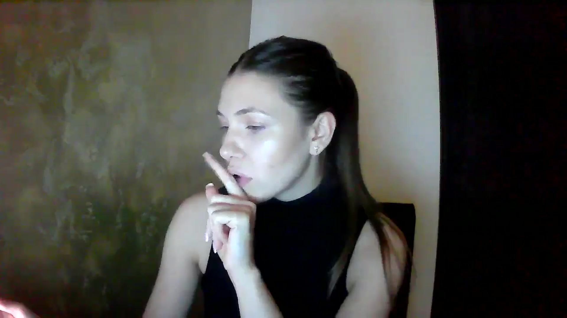 Gallery image thumbnail from GreenKittyy's myfreecams stream on, 10/15/2025, 02:19 image 19 of 20