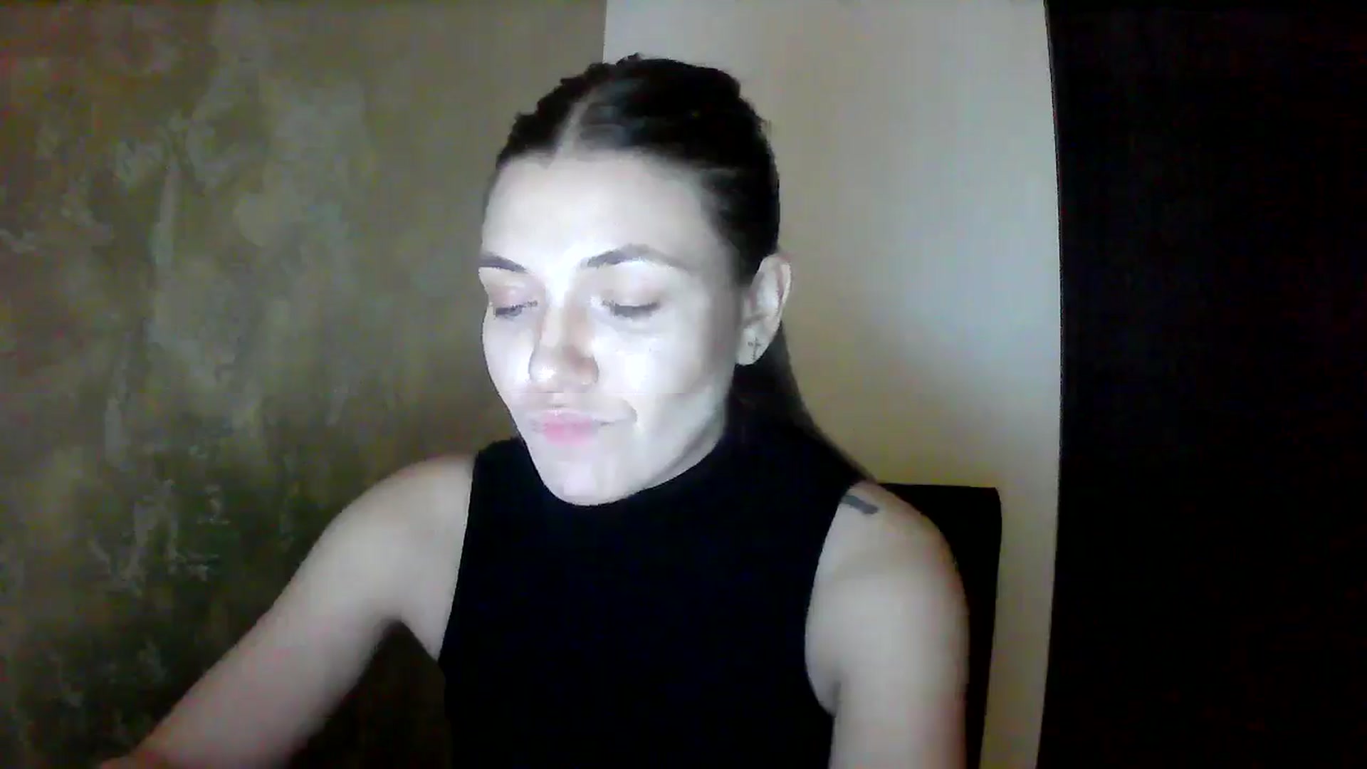Gallery image thumbnail from GreenKittyy's myfreecams stream on, 10/15/2025, 02:19 image 16 of 20