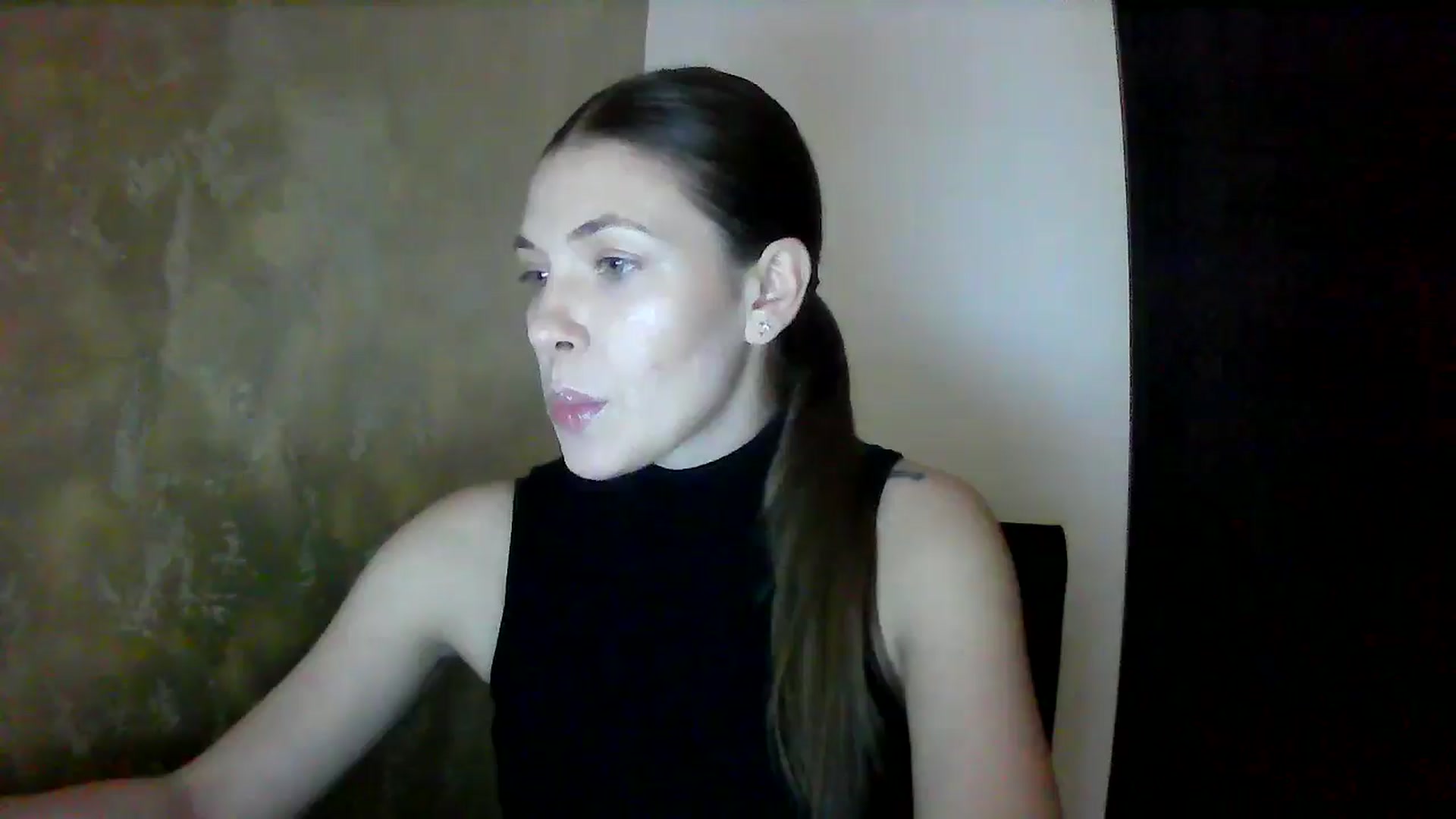 Gallery image thumbnail from GreenKittyy's myfreecams stream on, 10/15/2025, 02:19 image 1 of 20