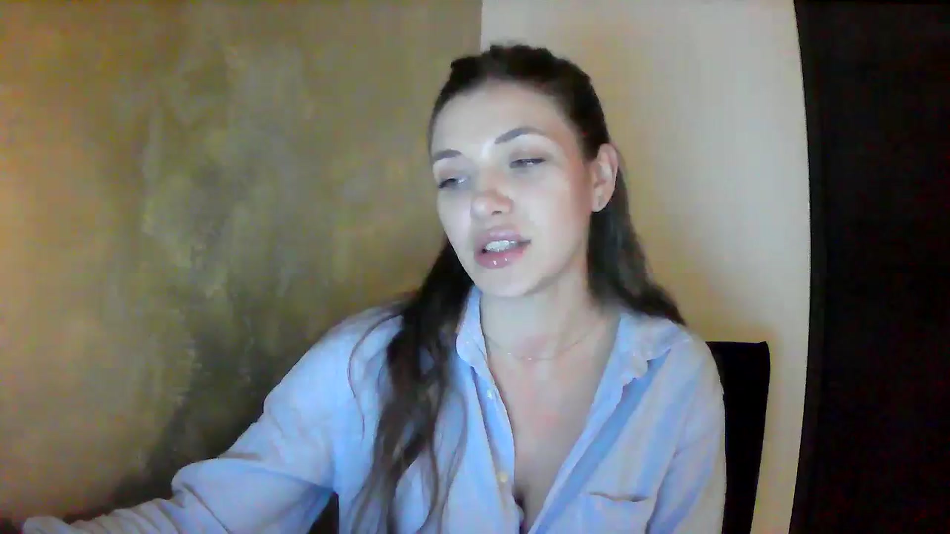 Gallery image thumbnail from GreenKittyy's myfreecams stream on, 10/26/2025, 24:37 image 9 of 20