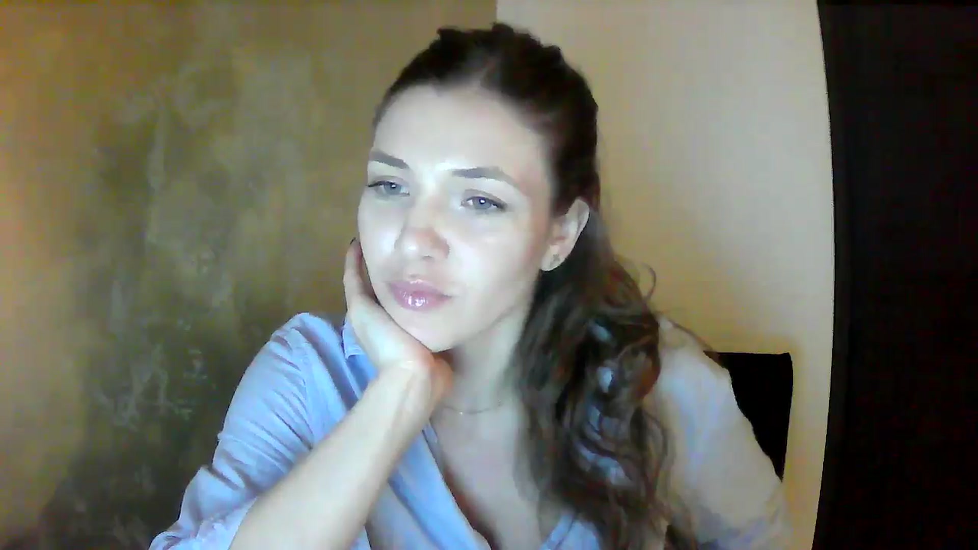 Gallery image thumbnail from GreenKittyy's myfreecams stream on, 10/26/2025, 24:37 image 4 of 20