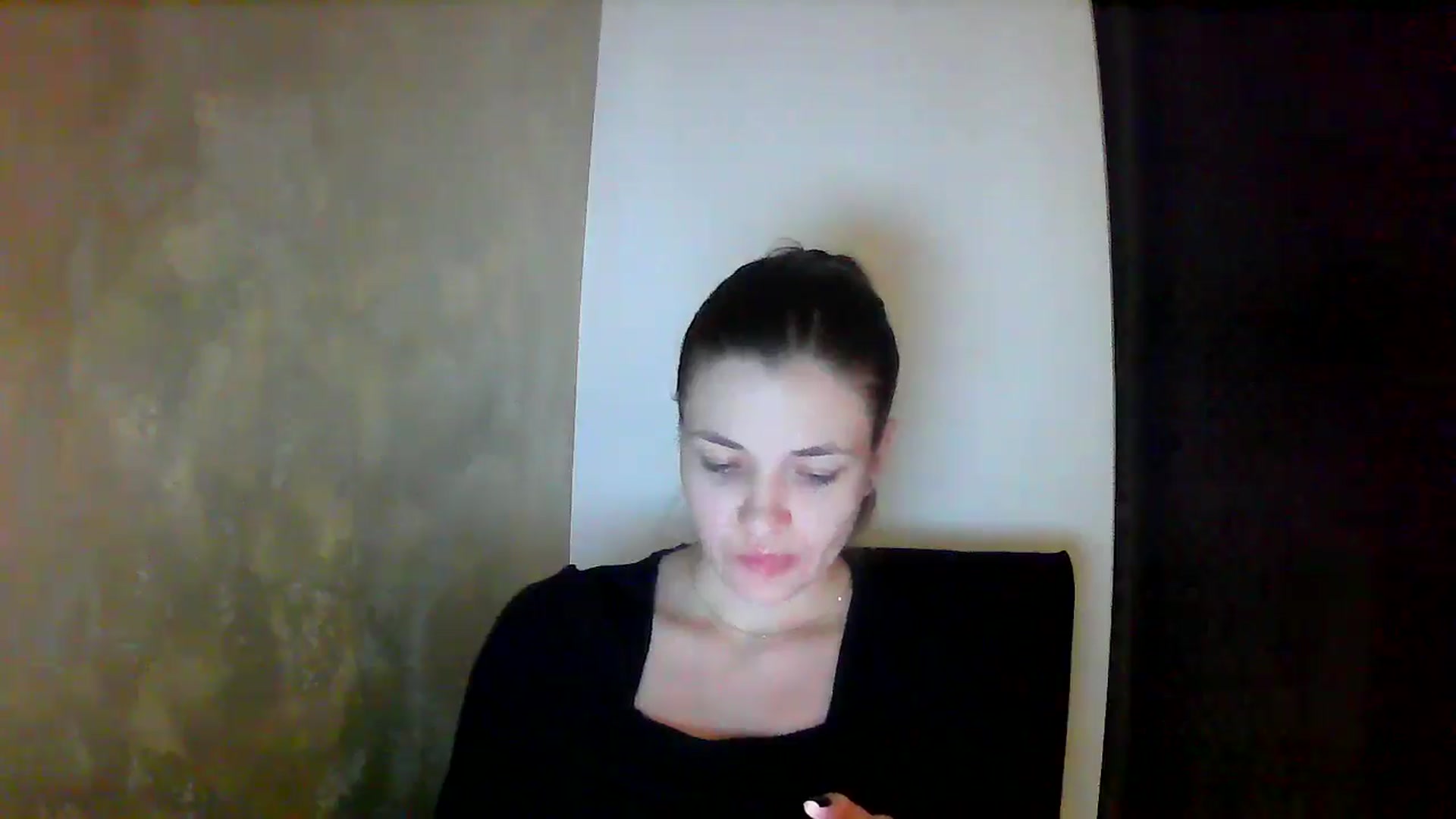 Gallery image thumbnail from GreenKittyy's myfreecams stream on, 10/27/2025, 24:37 image 18 of 20