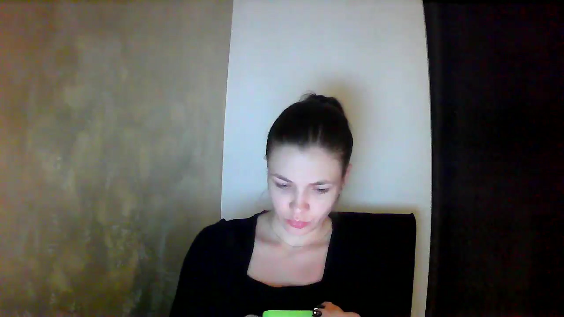 Gallery image thumbnail from GreenKittyy's myfreecams stream on, 10/27/2025, 24:37 image 19 of 20
