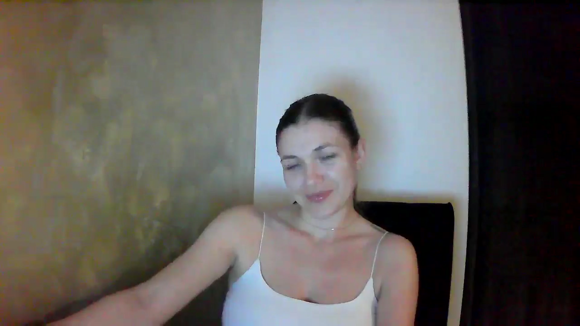 Gallery image thumbnail from GreenKittyy's myfreecams stream on, 11/04/2025, 02:00 image 9 of 20
