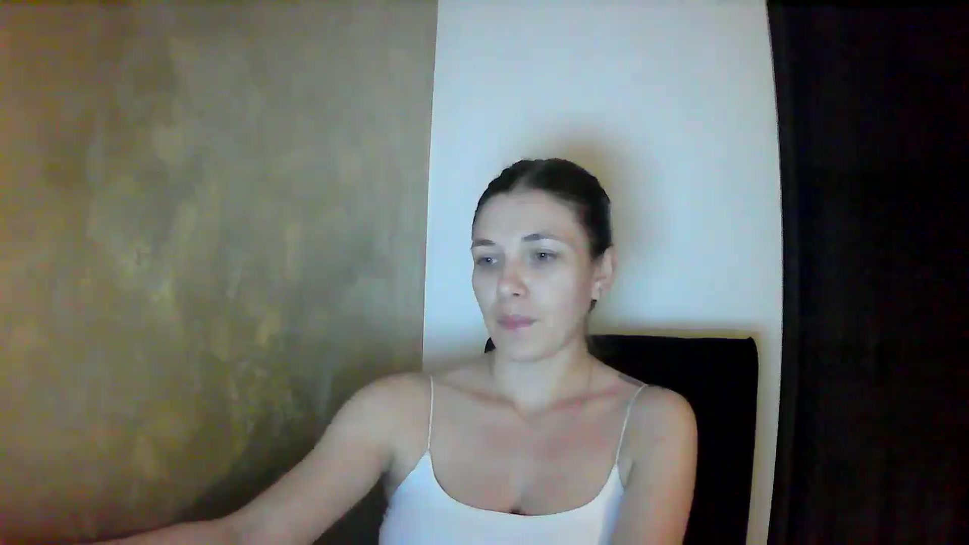 Gallery image thumbnail from GreenKittyy's myfreecams stream on, 11/04/2025, 02:00 image 12 of 20