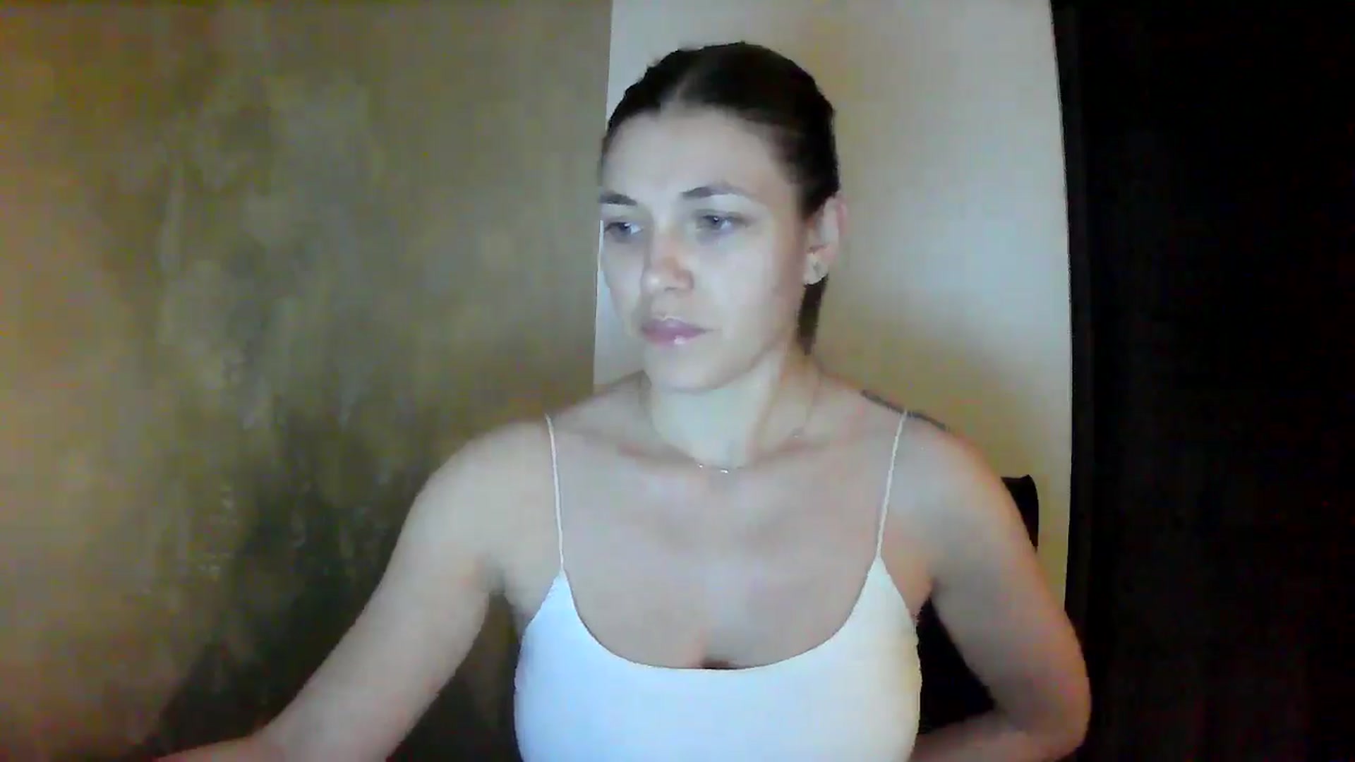 Gallery image thumbnail from GreenKittyy's myfreecams stream on, 11/04/2025, 02:00 image 13 of 20