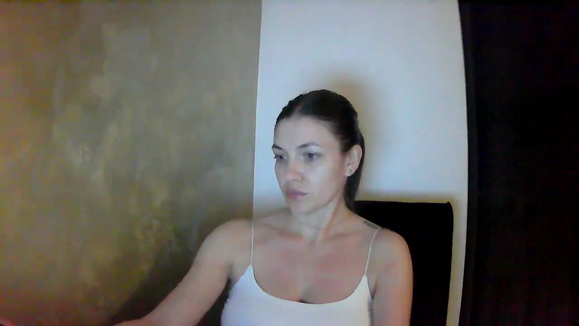 Gallery image thumbnail from GreenKittyy's myfreecams stream on, 11/04/2025, 02:00 image 8 of 20
