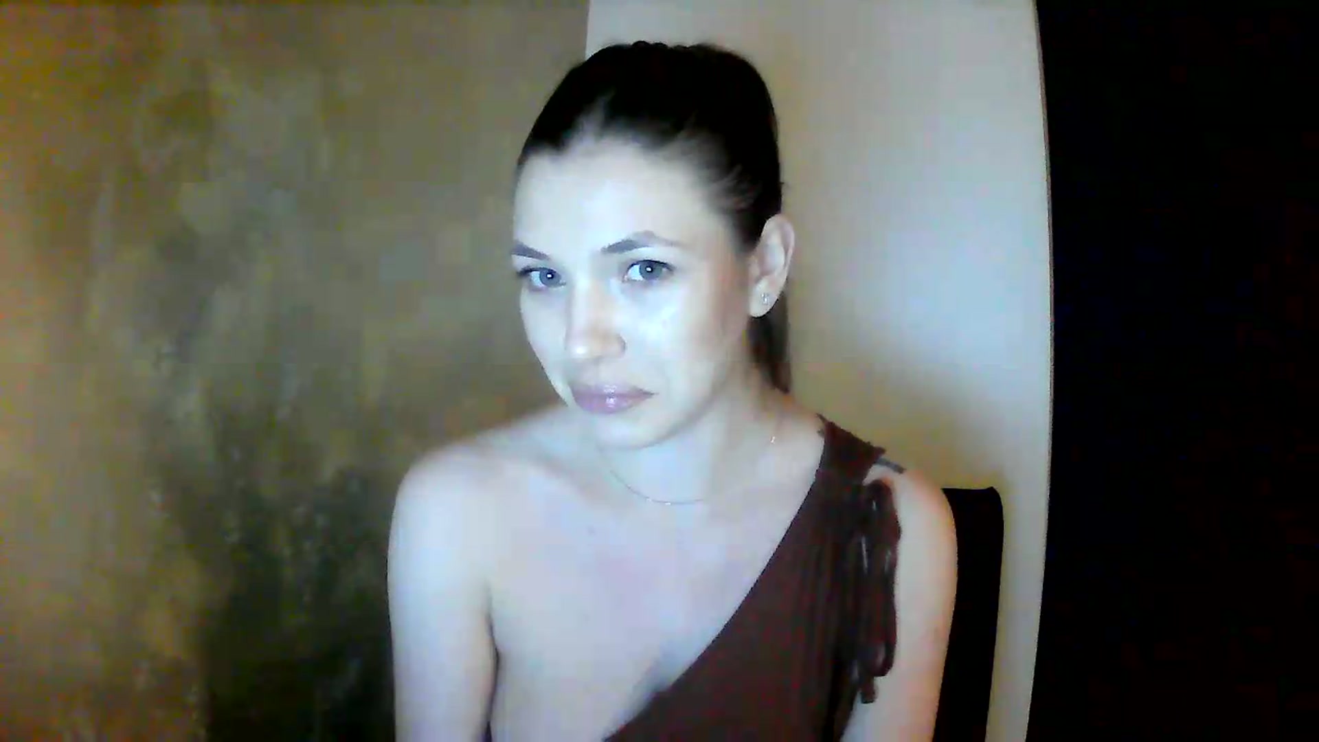 Gallery image thumbnail from GreenKittyy's myfreecams stream on, 06/09/2026, 02:32 image 4 of 20