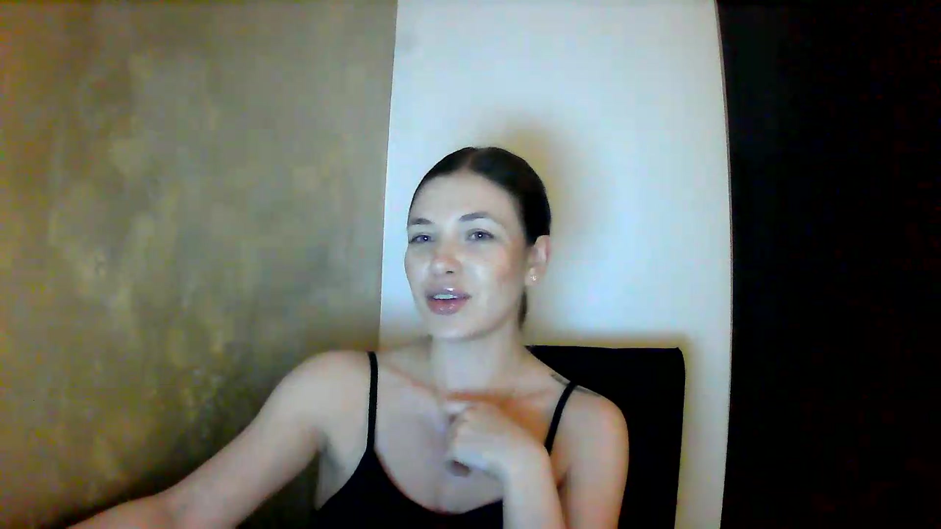 Gallery image thumbnail from GreenKittyy's myfreecams stream on, 06/12/2026, 02:59 image 14 of 20