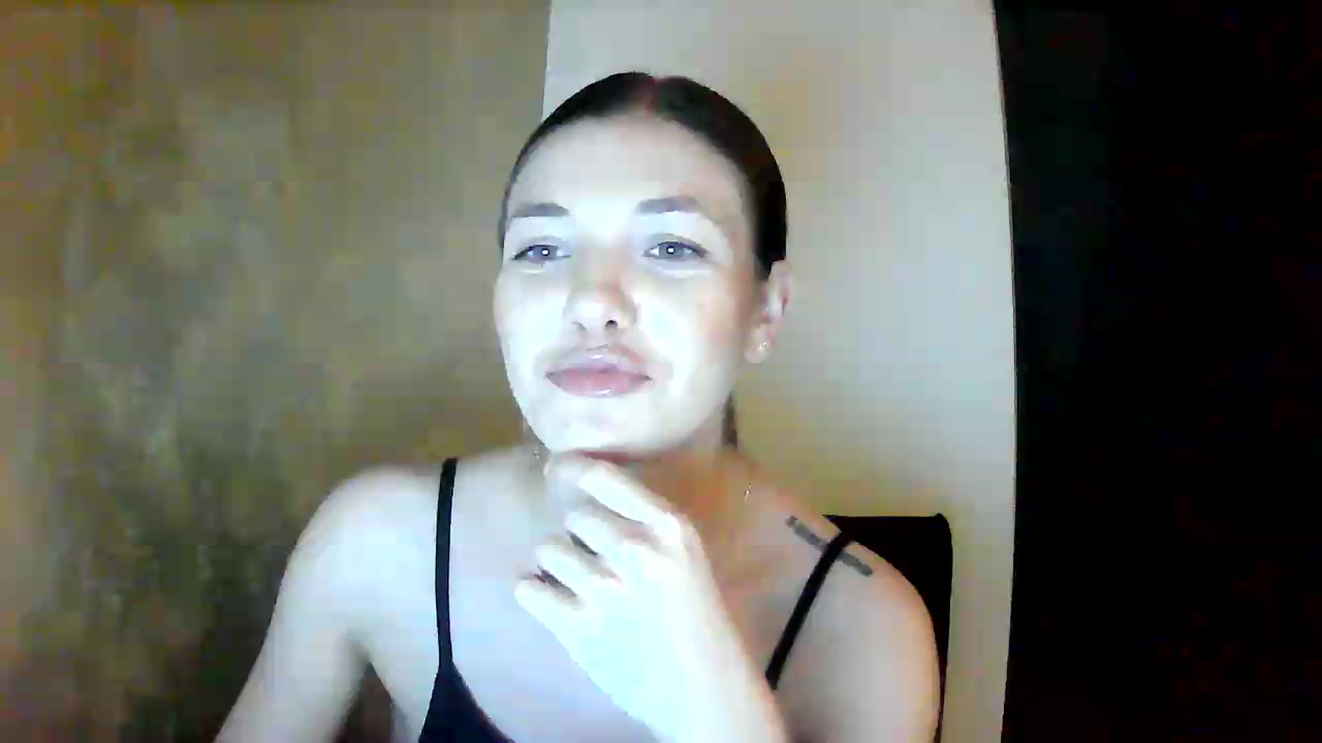 Gallery image thumbnail from GreenKittyy's myfreecams stream on, 06/12/2026, 02:59 image 1 of 20