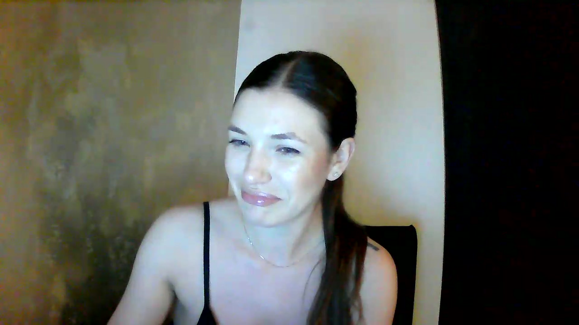 Gallery image thumbnail from GreenKittyy's myfreecams stream on, 06/12/2026, 02:59 image 2 of 20