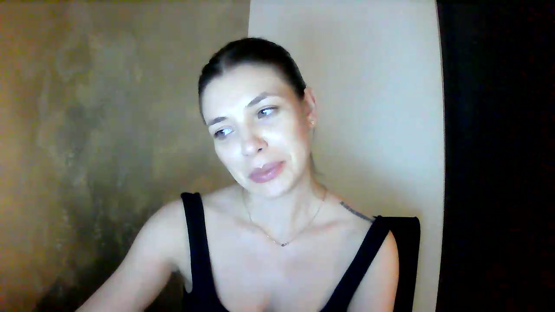 Gallery image thumbnail from GreenKittyy's myfreecams stream on, 06/15/2026, 02:07 image 18 of 20