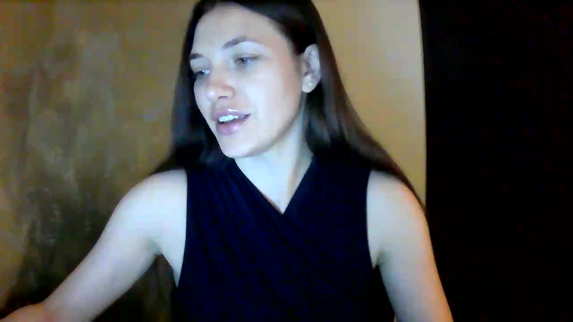 Gallery image thumbnail from GreenKittyy's myfreecams stream on, 06/22/2026, 02:02 image 7 of 20