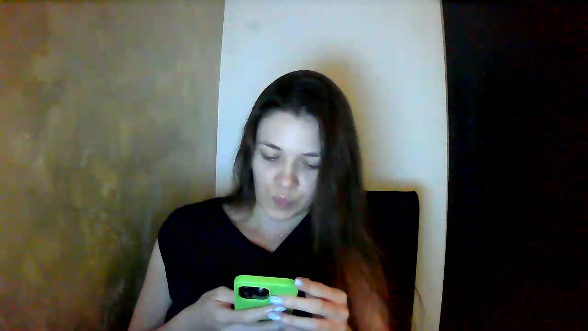 Gallery image thumbnail from GreenKittyy's myfreecams stream on, 06/22/2026, 02:02 image 19 of 20