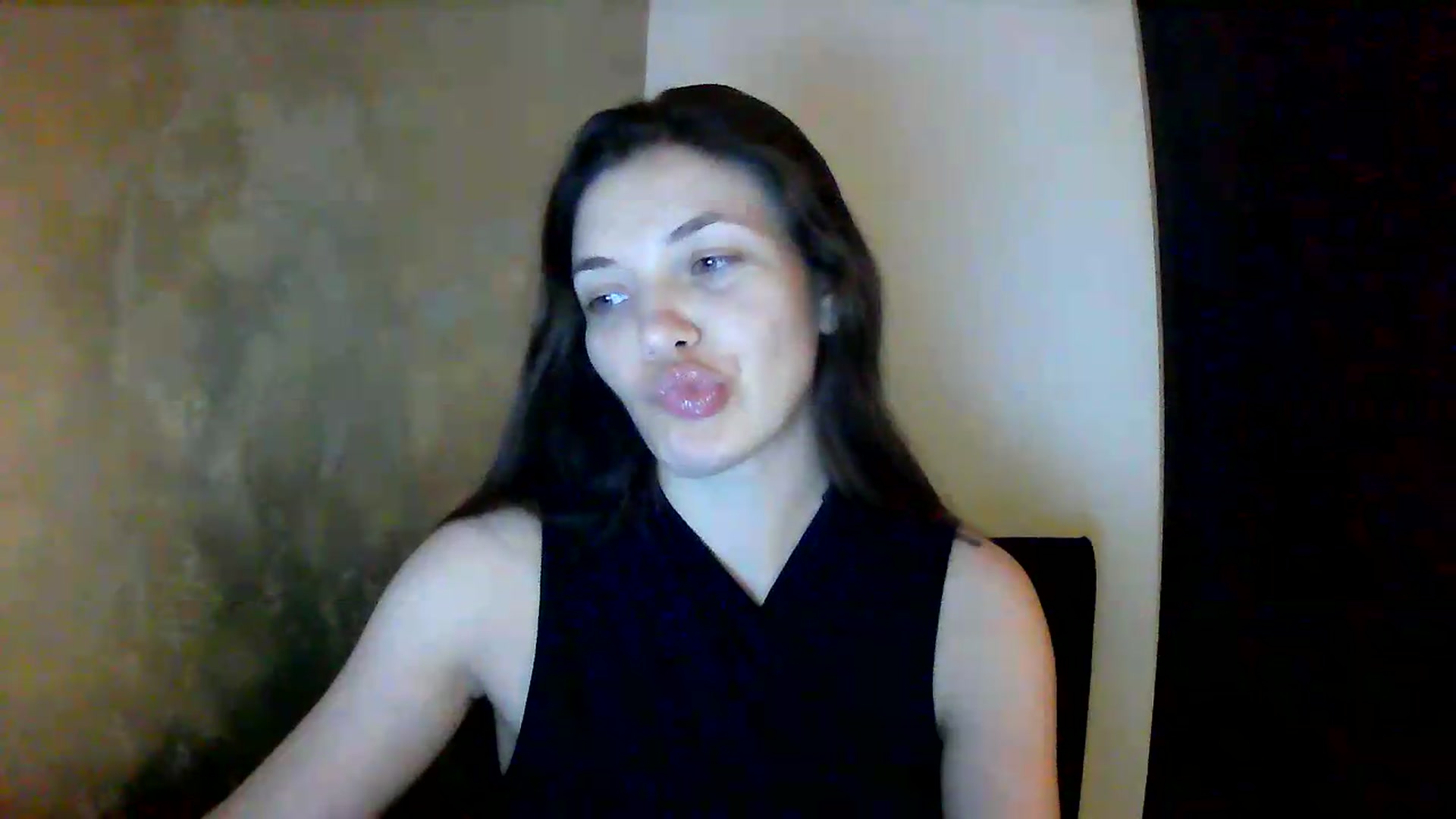 Gallery image thumbnail from GreenKittyy's myfreecams stream on, 06/22/2026, 02:02 image 11 of 20