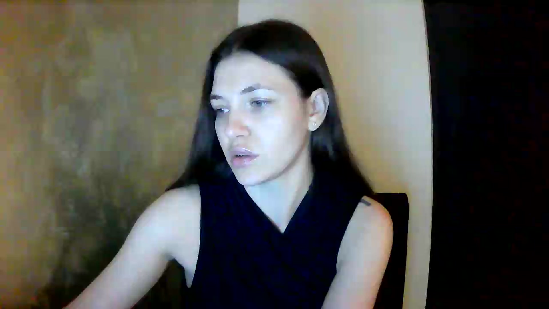 Gallery image thumbnail from GreenKittyy's myfreecams stream on, 06/22/2026, 02:02 image 6 of 20