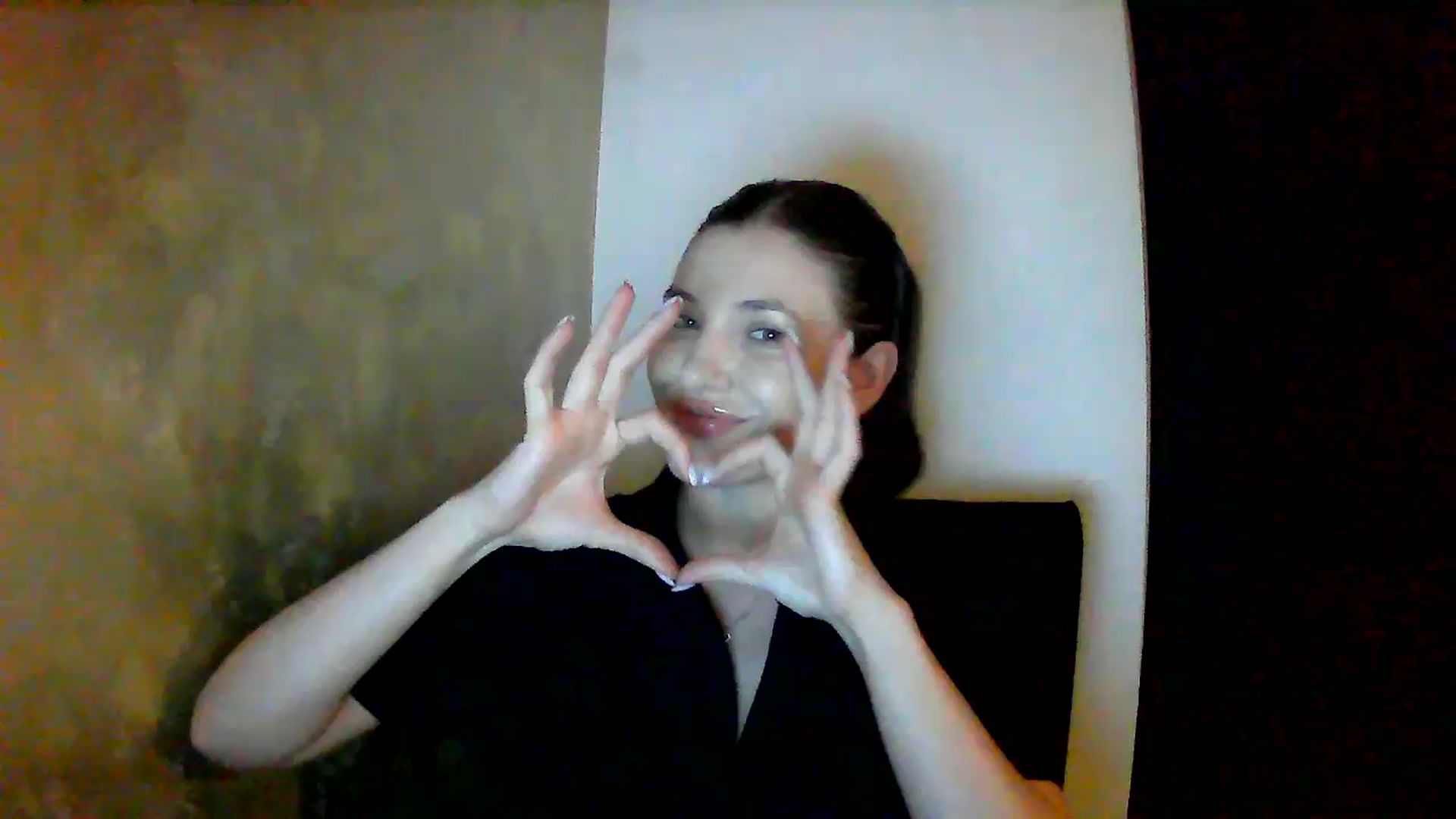 Gallery image thumbnail from GreenKittyy's myfreecams stream on, 06/23/2026, 24:22 image 10 of 20