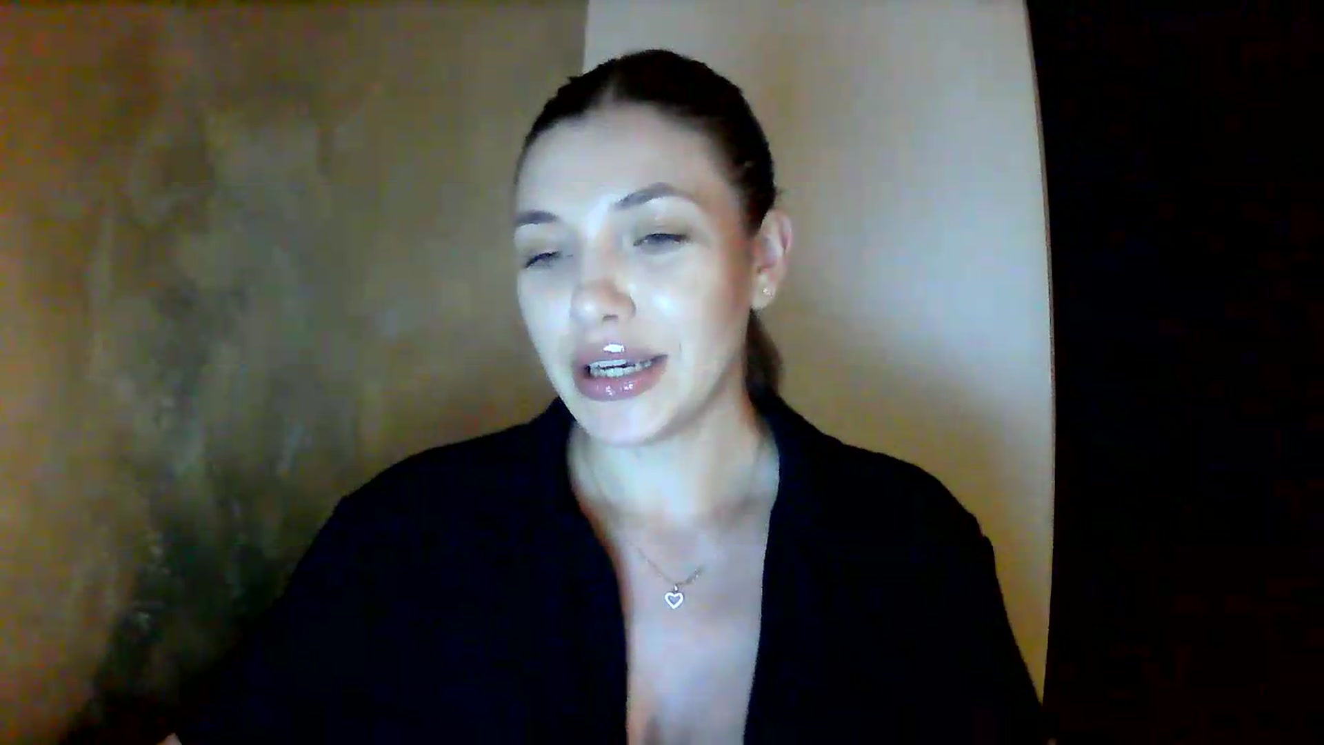 Gallery image thumbnail from GreenKittyy's myfreecams stream on, 06/23/2026, 24:22 image 19 of 20