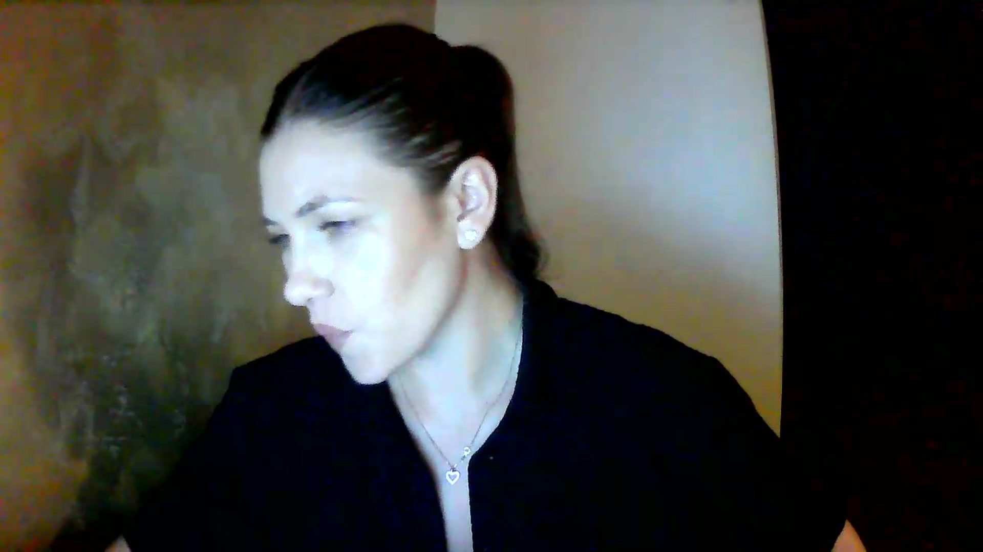 Gallery image thumbnail from GreenKittyy's myfreecams stream on, 06/23/2026, 24:22 image 7 of 20