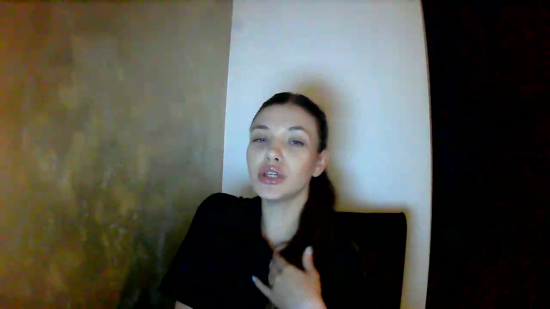 Gallery image thumbnail from GreenKittyy's myfreecams stream on, 06/23/2026, 24:22 image 9 of 20